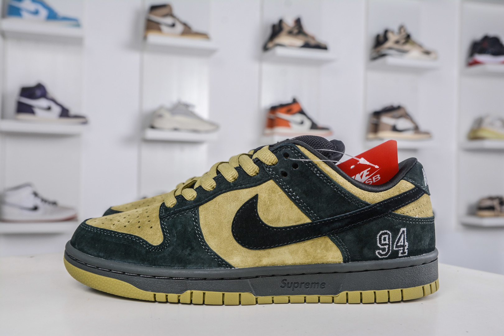 Supreme x Nike SB Dunk Low 'Black/Yellow' Collaboration Sneakers 1 cmp i1760718141520 182 0 0