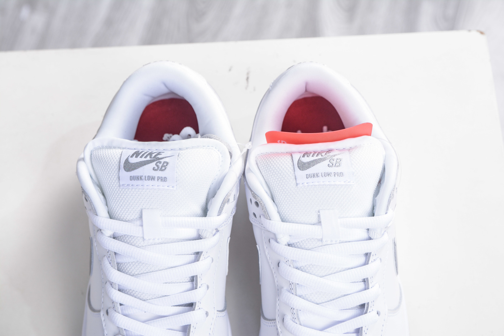 Supreme x Nike SB Dunk Low White/Grey Authentic Limited Edition Sneakers 9 cmp i1760718183389 6363 0 7