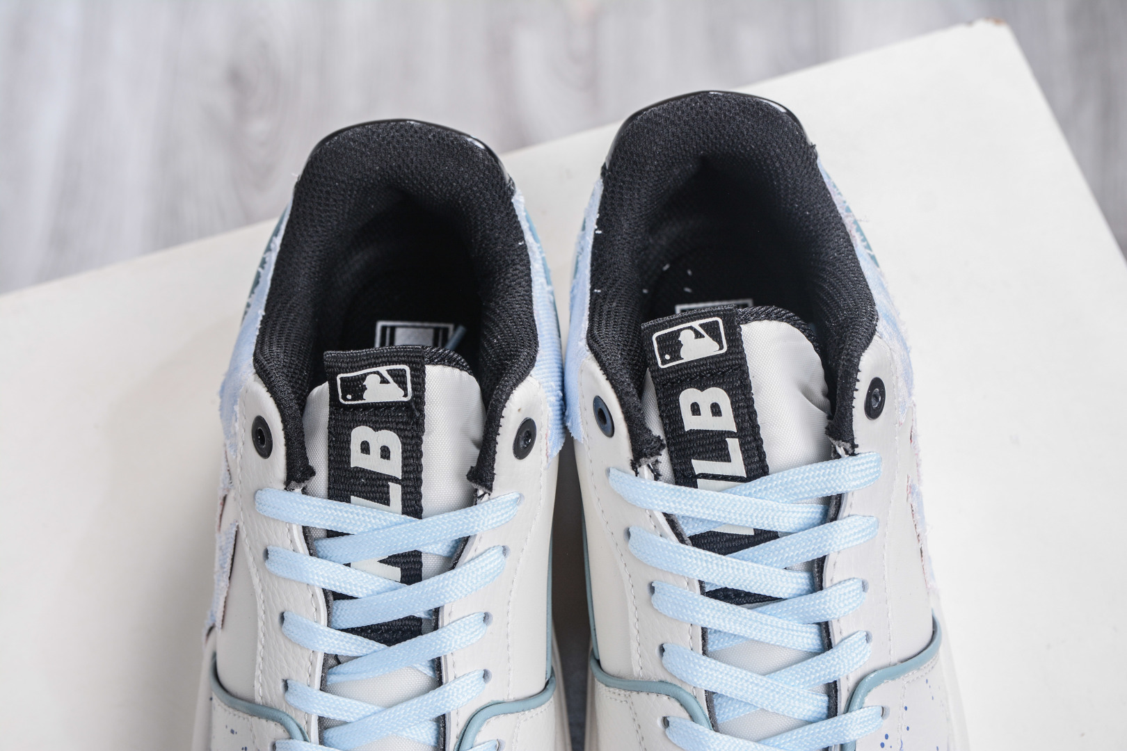 MLB Chunky Liner 万花弄 蓝迹 涂鸦定制配色学长鞋。 3ASXCA12N 50WHS-High Quatity Cheap Brand wholesale wholesaler seller Clothes Bags handbags Sneakers Top Fashion Clothing Shoes from China Factory Chinese suppliers best Quality Beautiful Price MLB Chunky Liner 万花弄 蓝迹 涂鸦定制配色学长鞋。 3ASXCA12N 50WHS