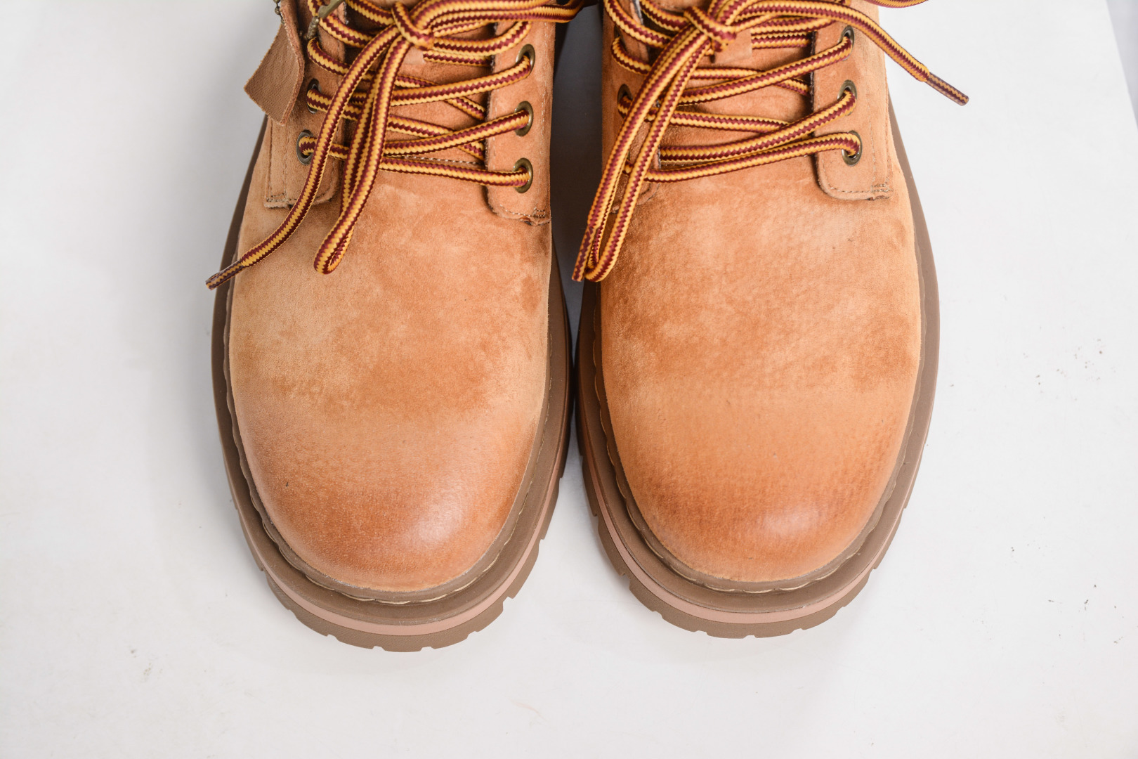 Timberland添柏岚/天伯伦 户外高帮休闲大黄靴系列 TB10038 LT BROWN