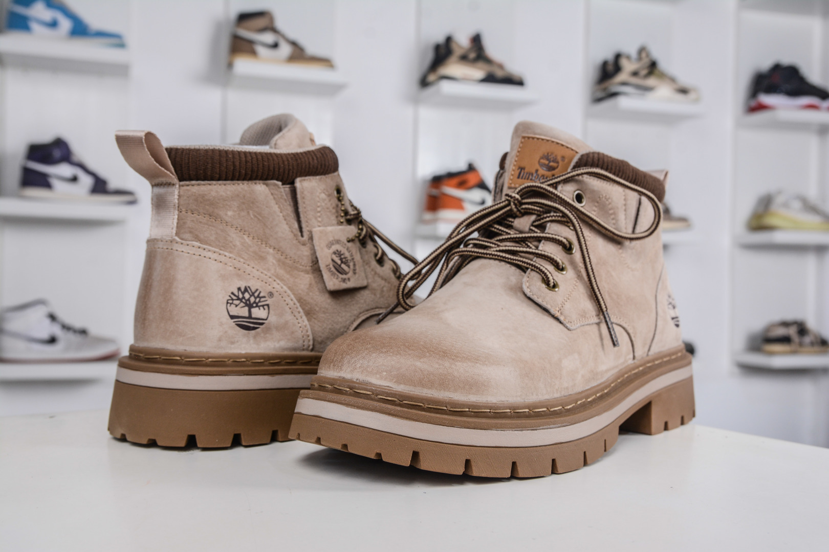 Timberland添柏岚/天伯伦 户外高帮休闲大黄靴系列 TB1003- KHAKI-High Quatity Cheap Brand wholesale wholesaler seller Clothes Bags handbags Sneakers Top Fashion Clothing Shoes from China Factory Chinese suppliers best Quality Beautiful Price Timberland添柏岚/天伯伦 户外高帮休闲大黄靴系列 TB1003- KHAKI