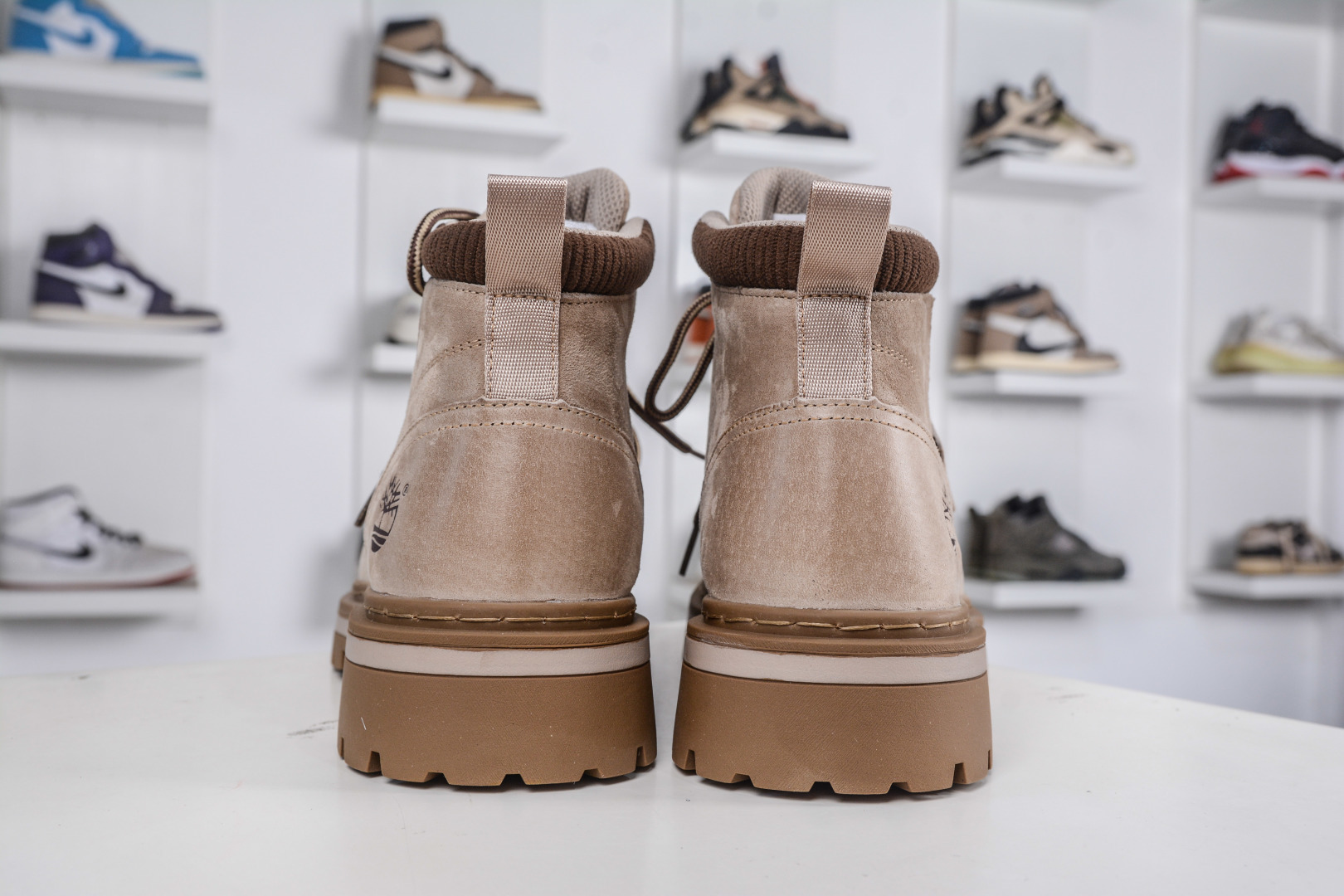 Timberland添柏岚/天伯伦 户外高帮休闲大黄靴系列 TB1003- KHAKI-High Quatity Cheap Brand wholesale wholesaler seller Clothes Bags handbags Sneakers Top Fashion Clothing Shoes from China Factory Chinese suppliers best Quality Beautiful Price Timberland添柏岚/天伯伦 户外高帮休闲大黄靴系列 TB1003- KHAKI