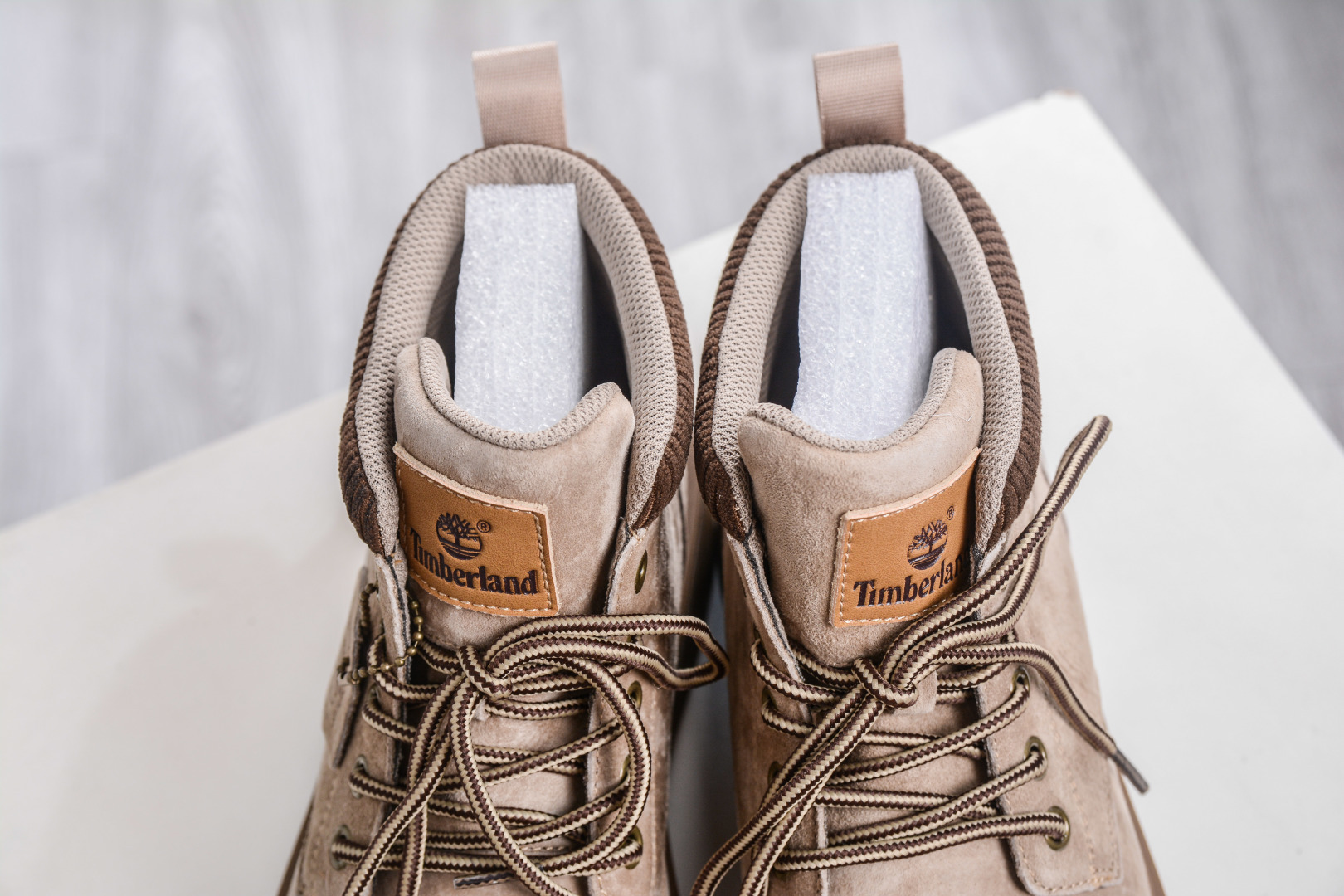 Timberland添柏岚/天伯伦 户外高帮休闲大黄靴系列 TB1003- KHAKI-High Quatity Cheap Brand wholesale wholesaler seller Clothes Bags handbags Sneakers Top Fashion Clothing Shoes from China Factory Chinese suppliers best Quality Beautiful Price Timberland添柏岚/天伯伦 户外高帮休闲大黄靴系列 TB1003- KHAKI