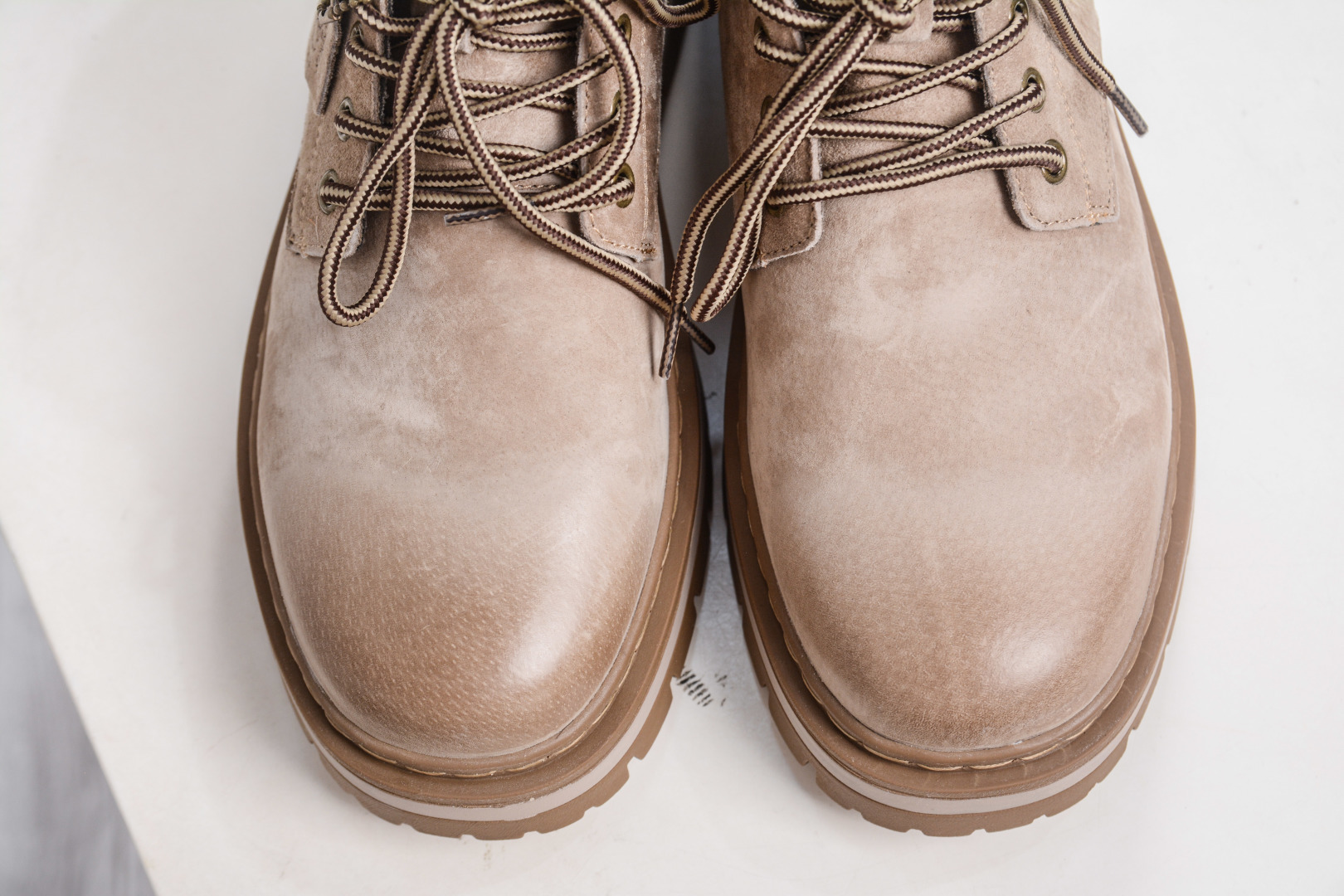 Timberland添柏岚/天伯伦 户外高帮休闲大黄靴系列 TB1003- KHAKI-High Quatity Cheap Brand wholesale wholesaler seller Clothes Bags handbags Sneakers Top Fashion Clothing Shoes from China Factory Chinese suppliers best Quality Beautiful Price Timberland添柏岚/天伯伦 户外高帮休闲大黄靴系列 TB1003- KHAKI