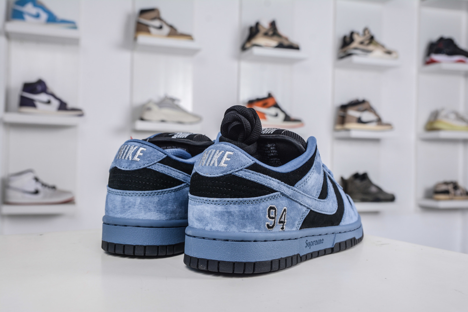 AY版纯原 Supreme x Nk Dunk SB Dunk Low 联名美国限定黑蓝 HQ8487-400-High Quatity Cheap Brand wholesale wholesaler seller Clothes Bags handbags Sneakers Top Fashion Clothing Shoes from China Factory Chinese suppliers best Quality Beautiful Price AY版纯原 Supreme x Nk Dunk SB Dunk Low 联名美国限定黑蓝 HQ8487-400