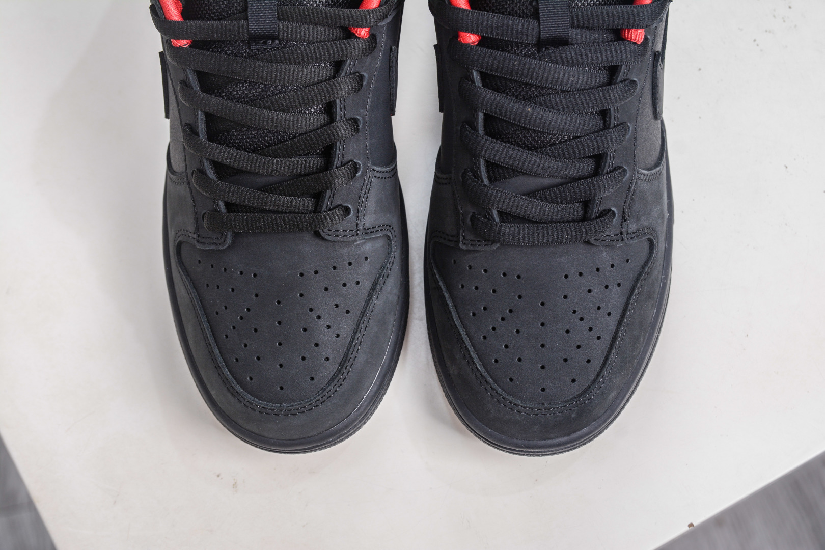 AY版纯原 Supreme x Nk Dunk SB Dunk Low 联名美国限定黑红 HQ8487-001