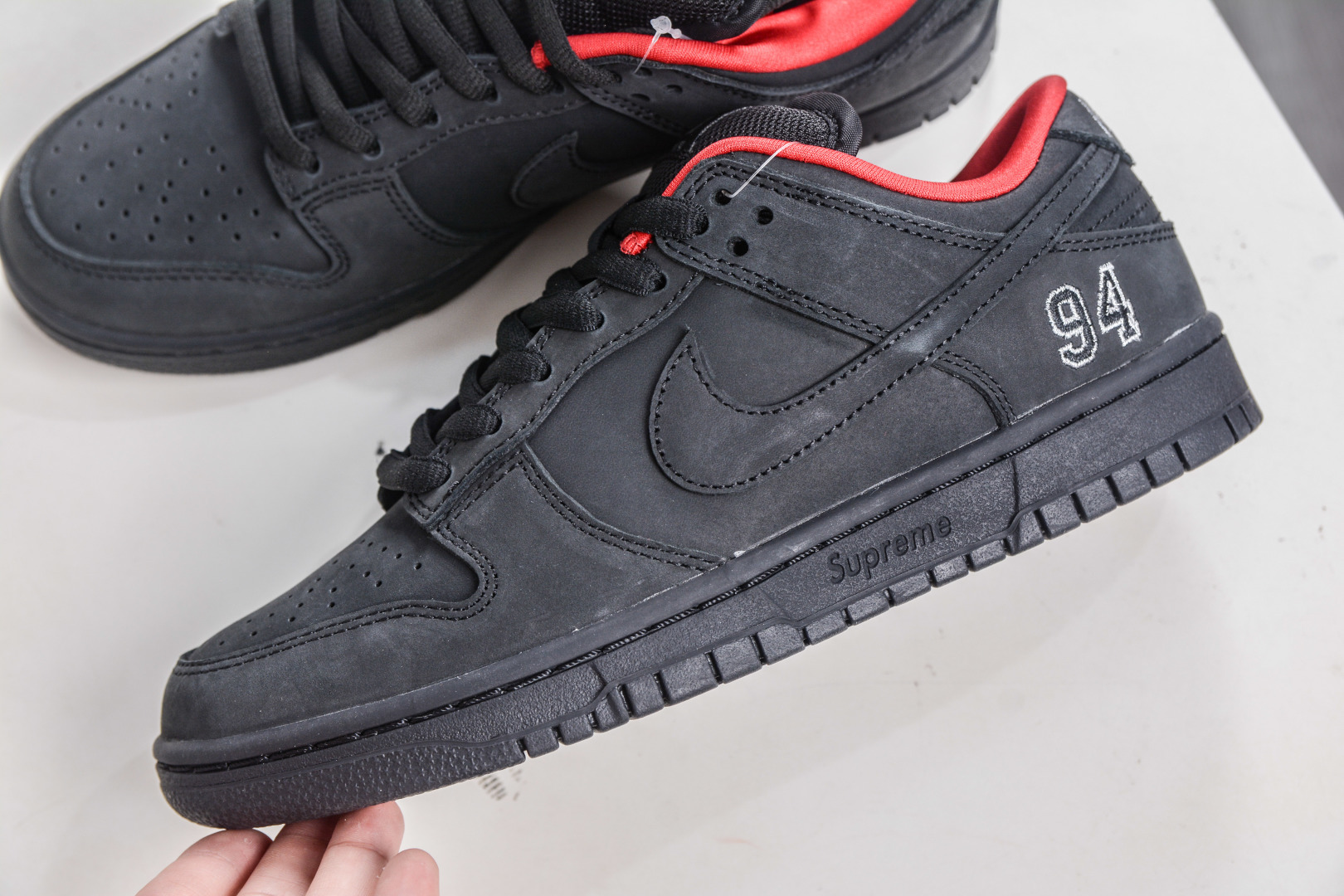 AY版纯原 Supreme x Nk Dunk SB Dunk Low 联名美国限定黑红 HQ8487-001