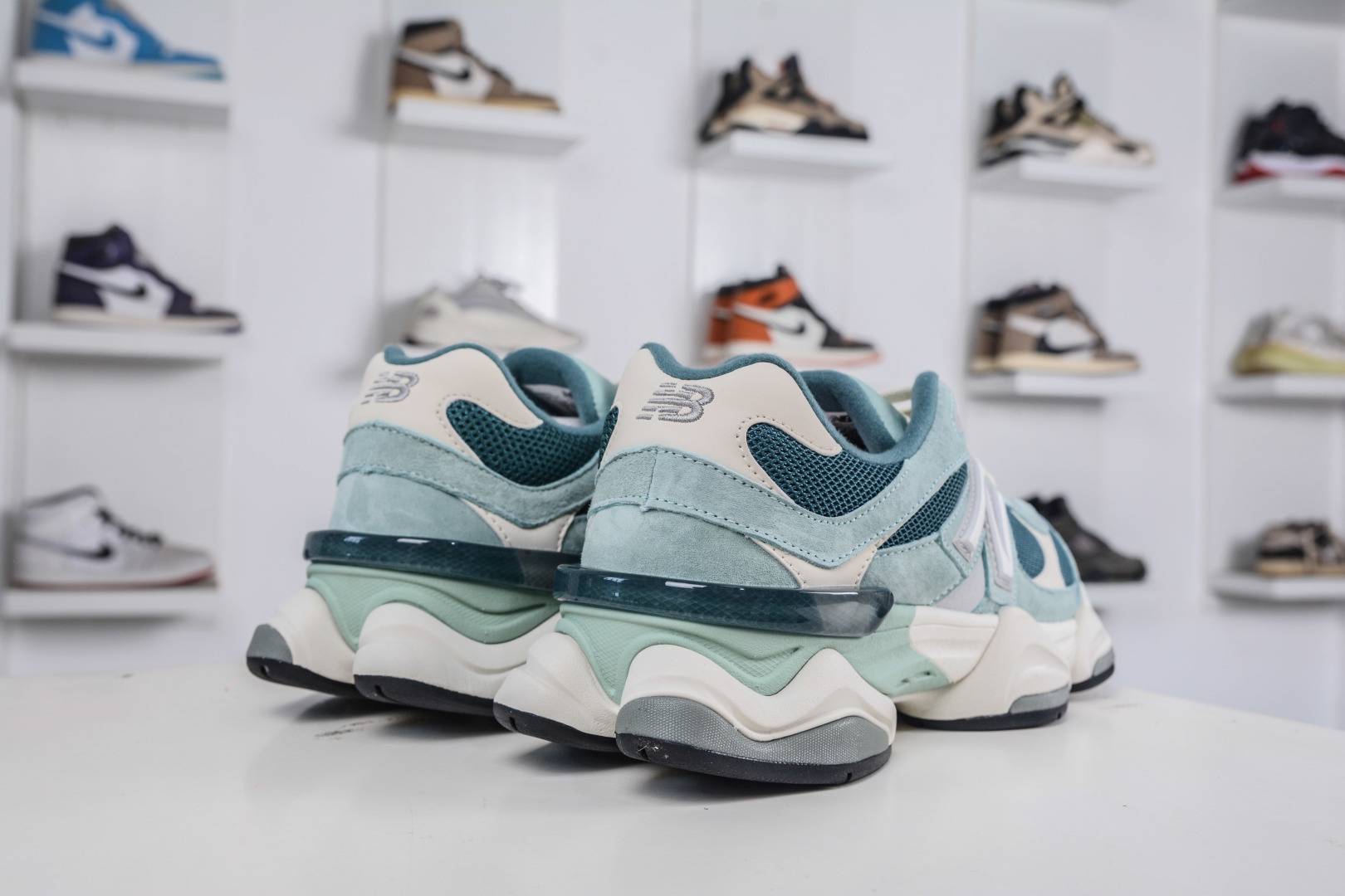 AY版纯原 New Balance NB9060系列 新百伦绒面革网布经典百搭防滑耐磨透气低帮生活休闲鞋 U9060FG-High Quatity Cheap Brand wholesale wholesaler seller Clothes Bags handbags Sneakers Top Fashion Clothing Shoes from China Factory Chinese suppliers best Quality Beautiful Price AY版纯原 New Balance NB9060系列 新百伦绒面革网布经典百搭防滑耐磨透气低帮生活休闲鞋 U9060FG