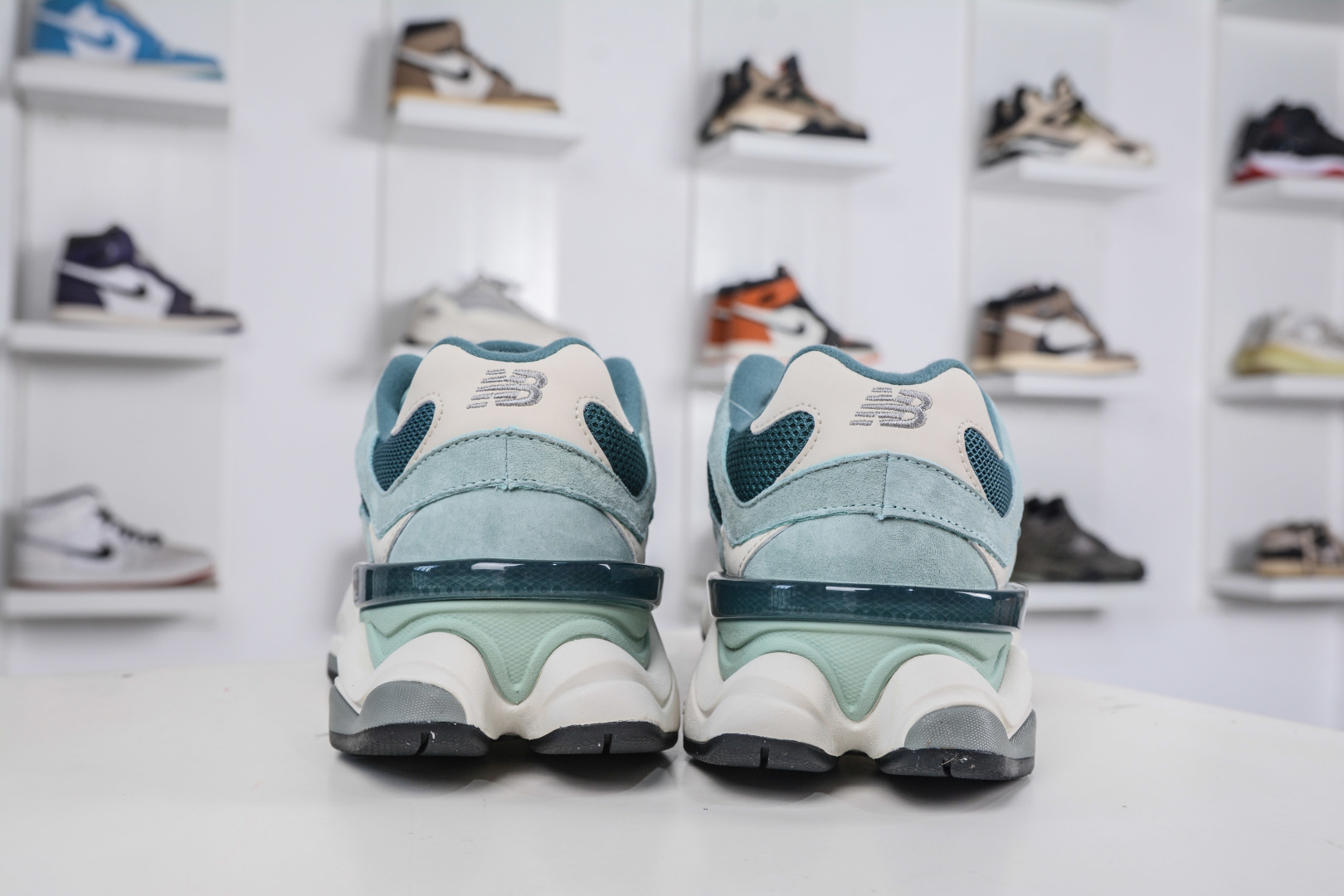 AY版纯原 New Balance NB9060系列 新百伦绒面革网布经典百搭防滑耐磨透气低帮生活休闲鞋 U9060FG-High Quatity Cheap Brand wholesale wholesaler seller Clothes Bags handbags Sneakers Top Fashion Clothing Shoes from China Factory Chinese suppliers best Quality Beautiful Price AY版纯原 New Balance NB9060系列 新百伦绒面革网布经典百搭防滑耐磨透气低帮生活休闲鞋 U9060FG