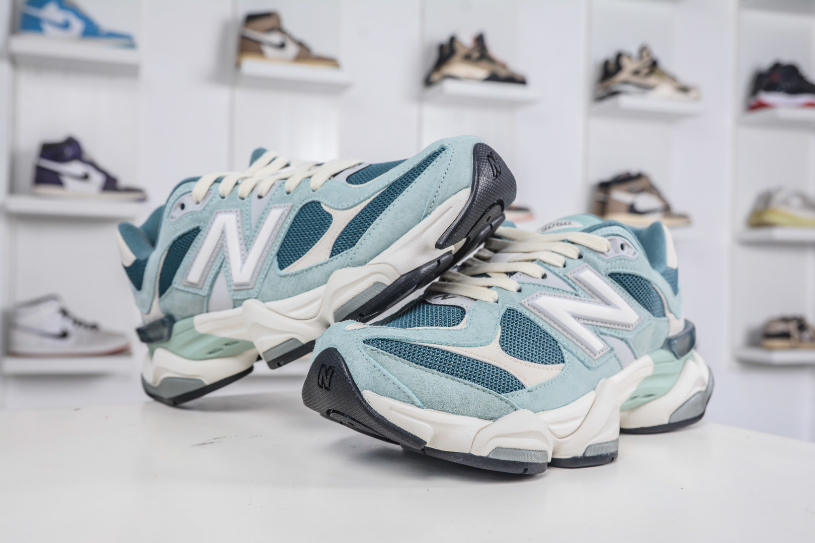 AY版纯原 New Balance NB9060系列 新百伦绒面革网布经典百搭防滑耐磨透气低帮生活休闲鞋 U9060FG-High Quatity Cheap Brand wholesale wholesaler seller Clothes Bags handbags Sneakers Top Fashion Clothing Shoes from China Factory Chinese suppliers best Quality Beautiful Price AY版纯原 New Balance NB9060系列 新百伦绒面革网布经典百搭防滑耐磨透气低帮生活休闲鞋 U9060FG