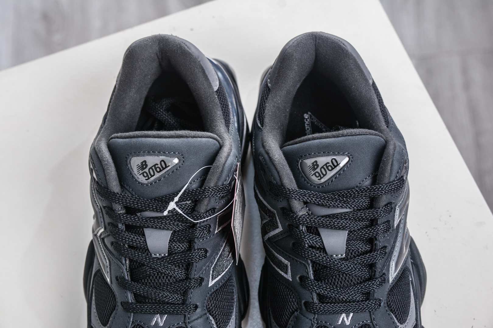 AY版纯原 New Balance NB9060系列 新百伦绒面革网布经典百搭防滑耐磨透气低帮生活休闲鞋 U9060ZGE