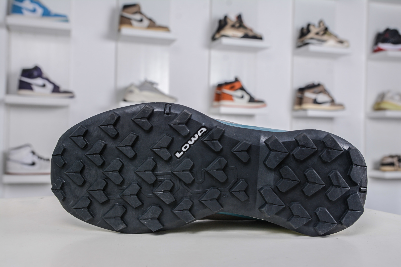 Lowa Men's Explorer II GTX Low Hiking Shoes Waterproof Breathable Durable 5 cmp i1760886352051 9729 0 4