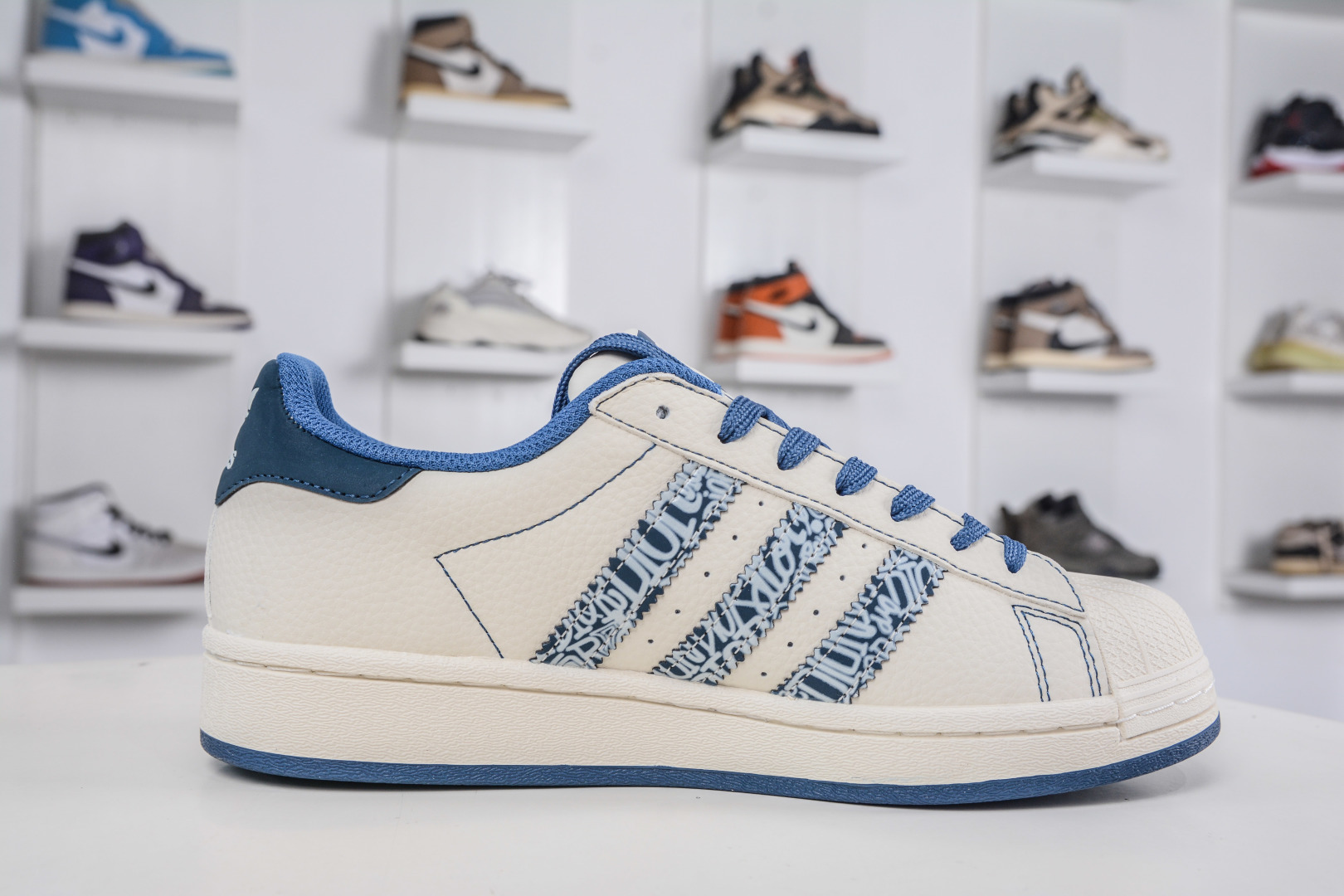 AD Originals Super x DIOR 米白蓝迪奥印花 经典复古贝壳头板鞋 DS5808