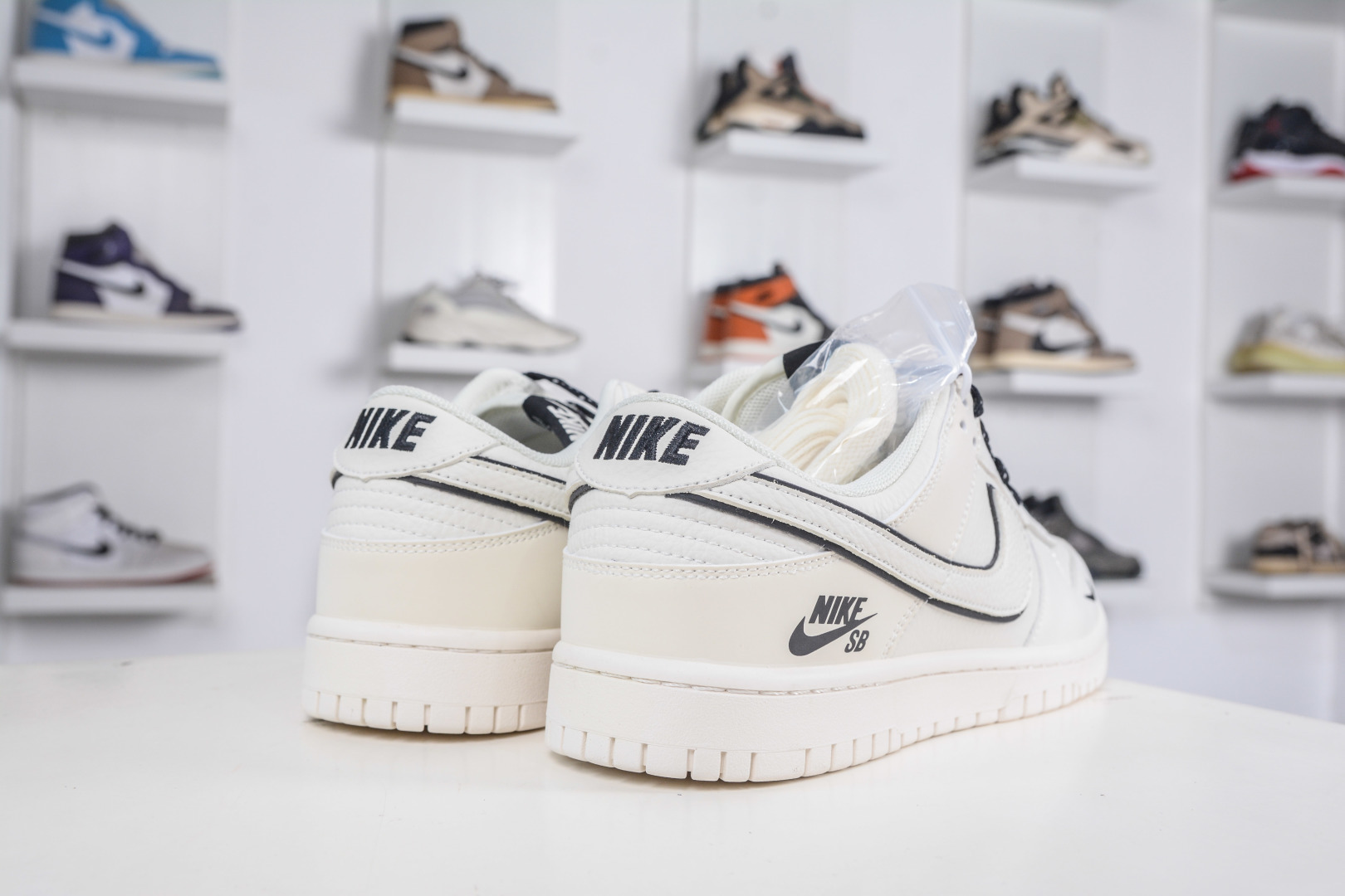 Nike SB Dunk Low x NIKE 耐克联名-米白黑 CS1688-115