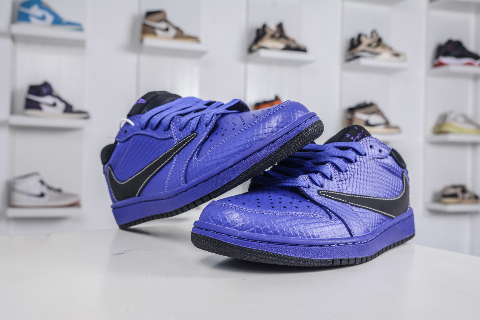 TS x Air Jordan x 科比限定 AJ1 Low 倒钩低帮联名科比-紫黑 LD2028-038