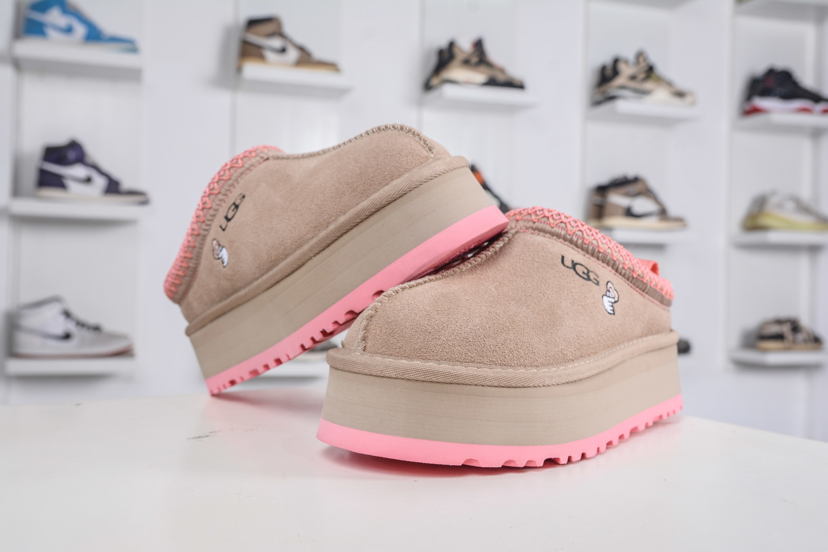 UGG TAZZ 舒适柔软时尚 耐磨增高保暖 民族风一脚蹬保暖雪地靴 1172130