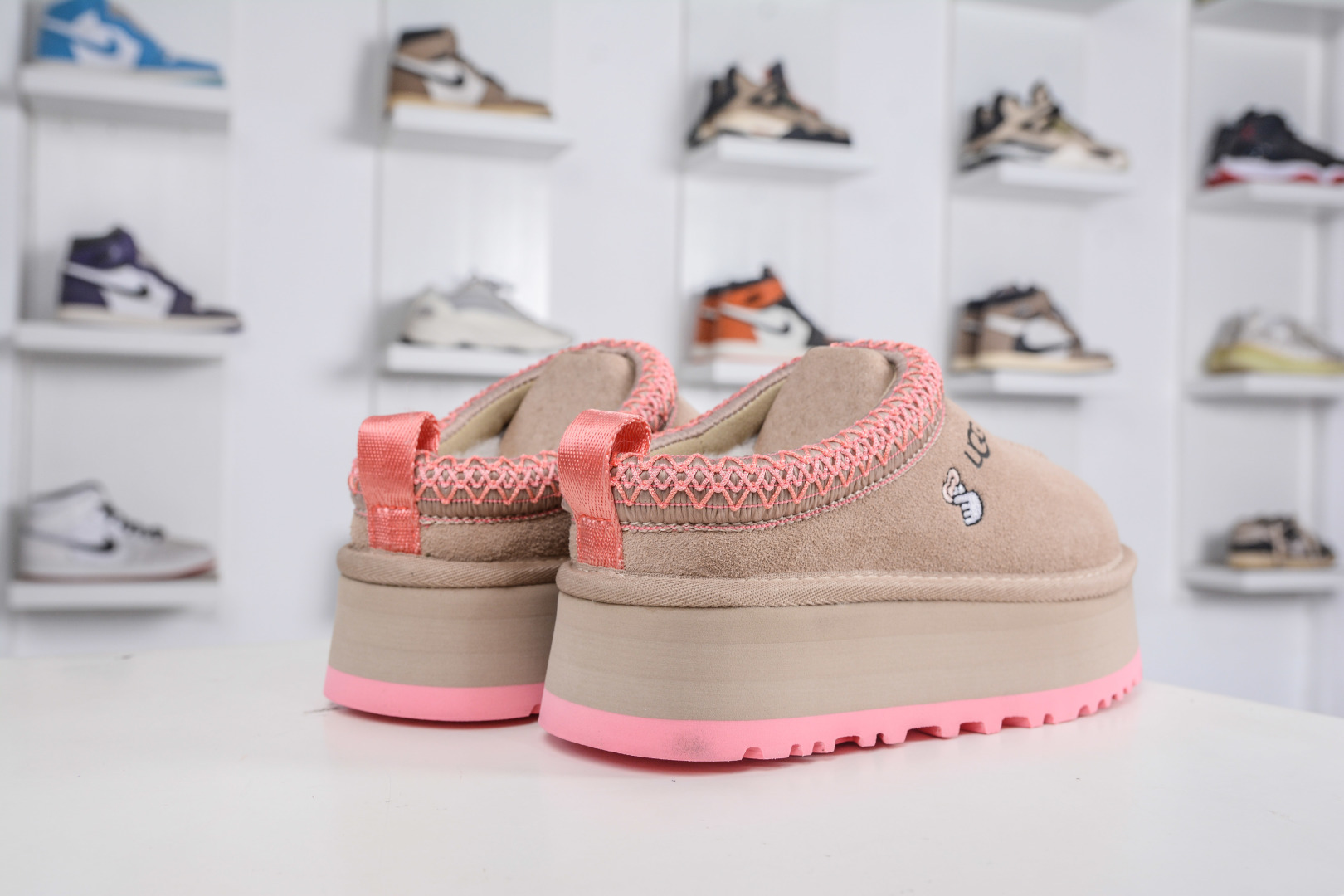 UGG TAZZ 舒适柔软时尚 耐磨增高保暖 民族风一脚蹬保暖雪地靴 1172130