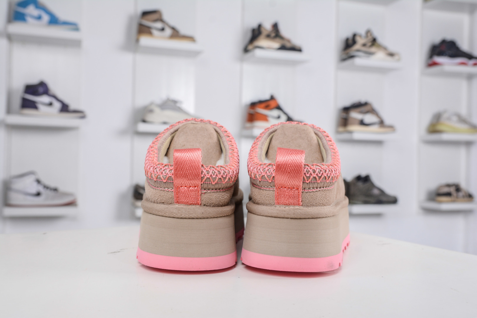 UGG TAZZ 舒适柔软时尚 耐磨增高保暖 民族风一脚蹬保暖雪地靴 1172130