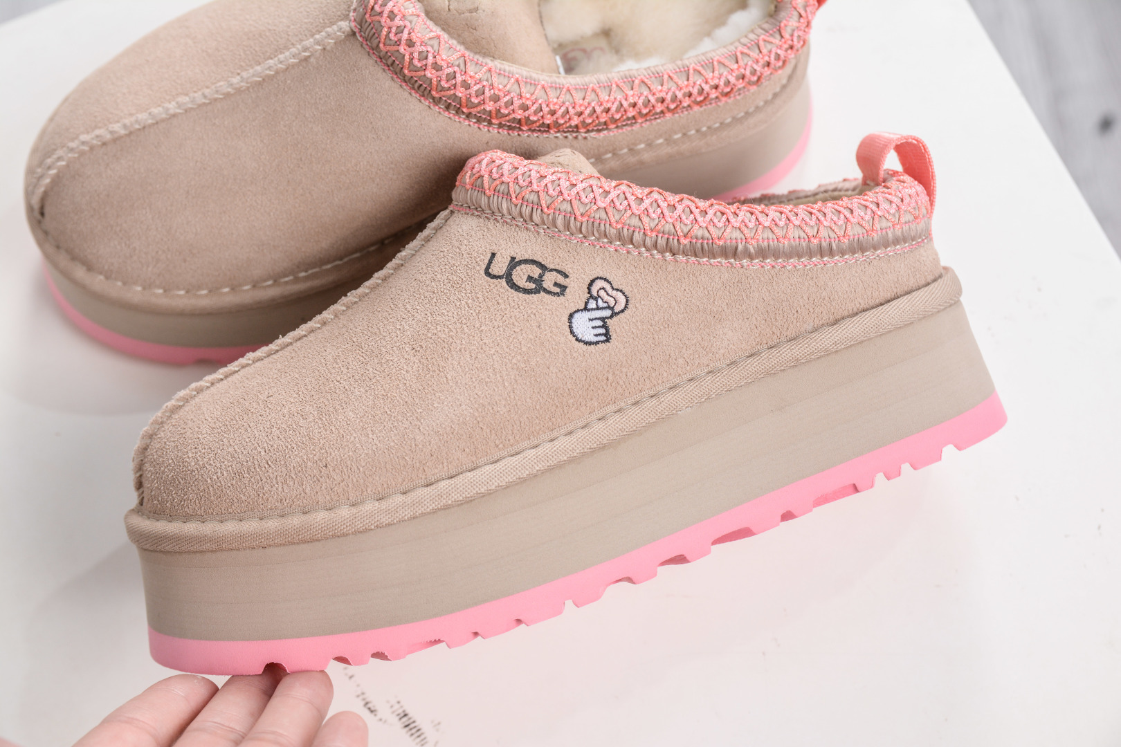 UGG TAZZ 舒适柔软时尚 耐磨增高保暖 民族风一脚蹬保暖雪地靴 1172130