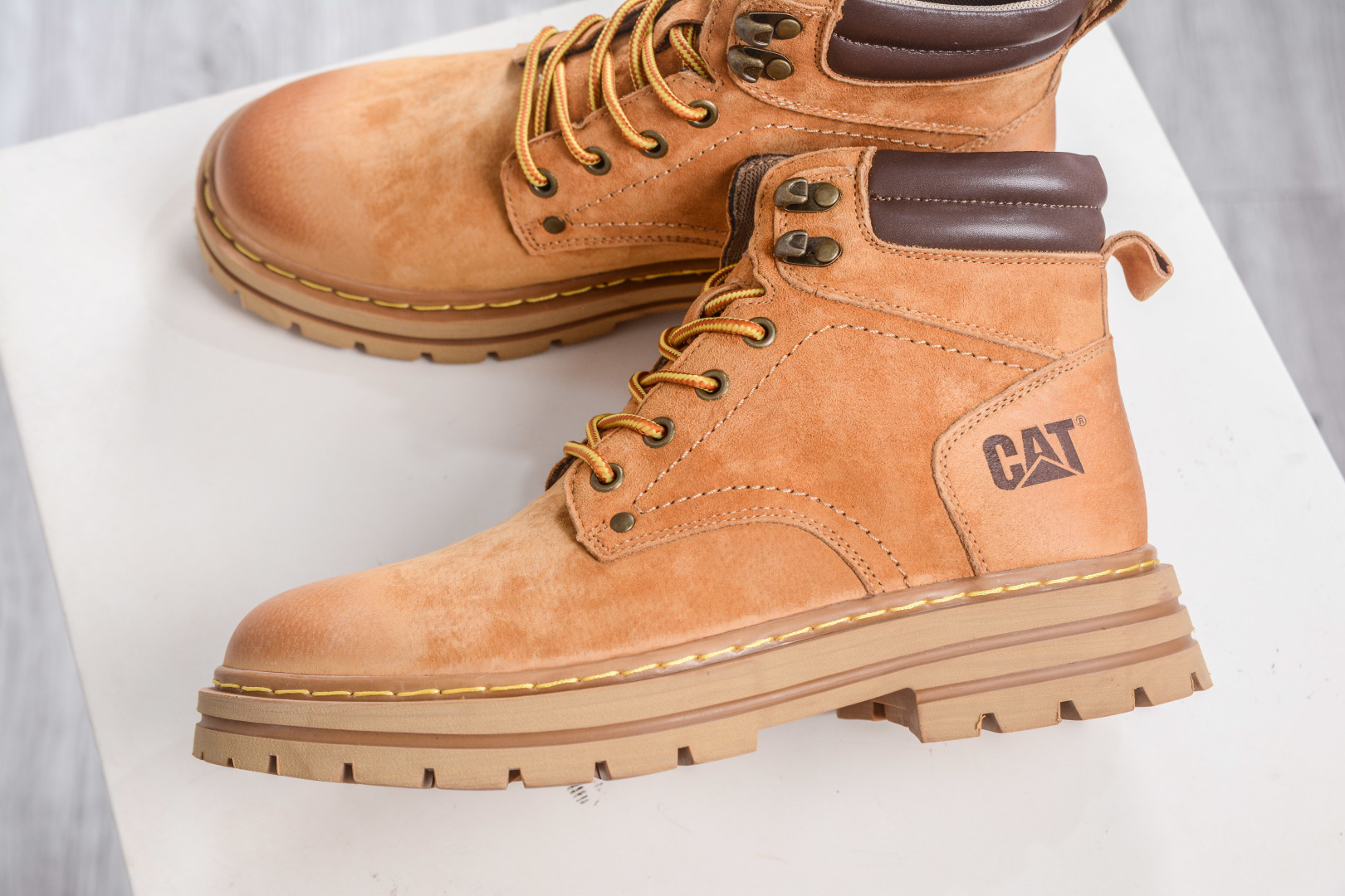 Cat Men's Classic Leather Boots, Durable Outdoor Casual Style 8 cmp i1760887230206 9422 0 6
