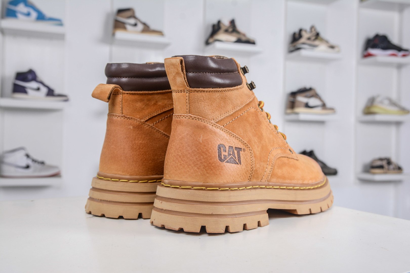 Cat Men's Classic Leather Boots, Durable Outdoor Casual Style 7 cmp i1760887230208 2305 0 5