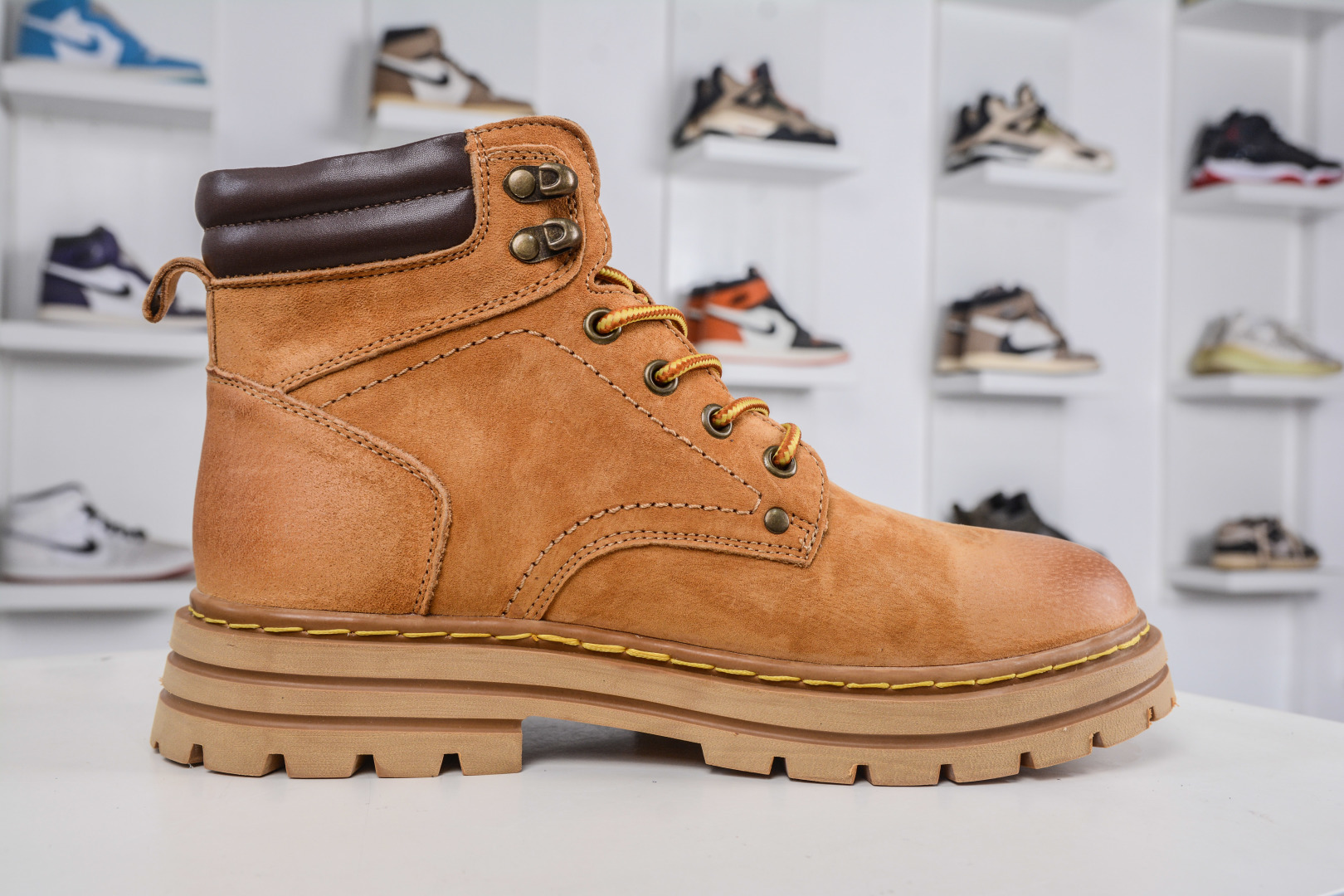 Cat Men's Classic Leather Boots, Durable Outdoor Casual Style 4 cmp i1760887230210 1484 0 2