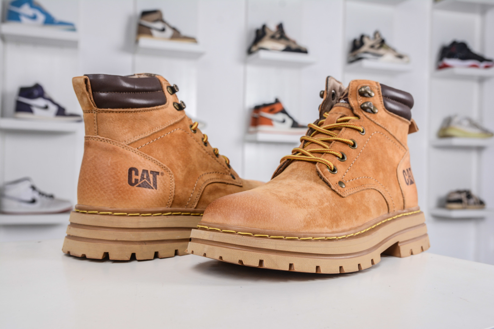 Cat Men's Classic Leather Boots, Durable Outdoor Casual Style 5 cmp i1760887238894 6703 0 3