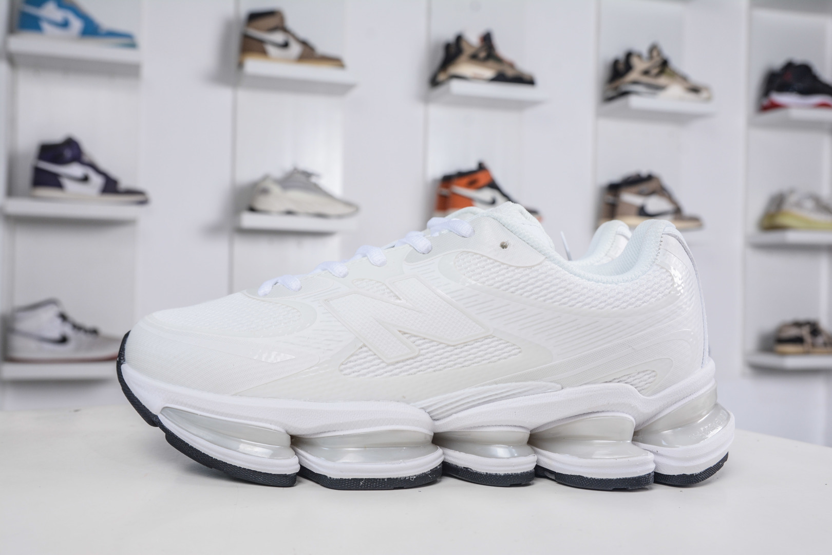 New Balance 2000 White Running Shoes - Comfortable, Durable, and Stylish