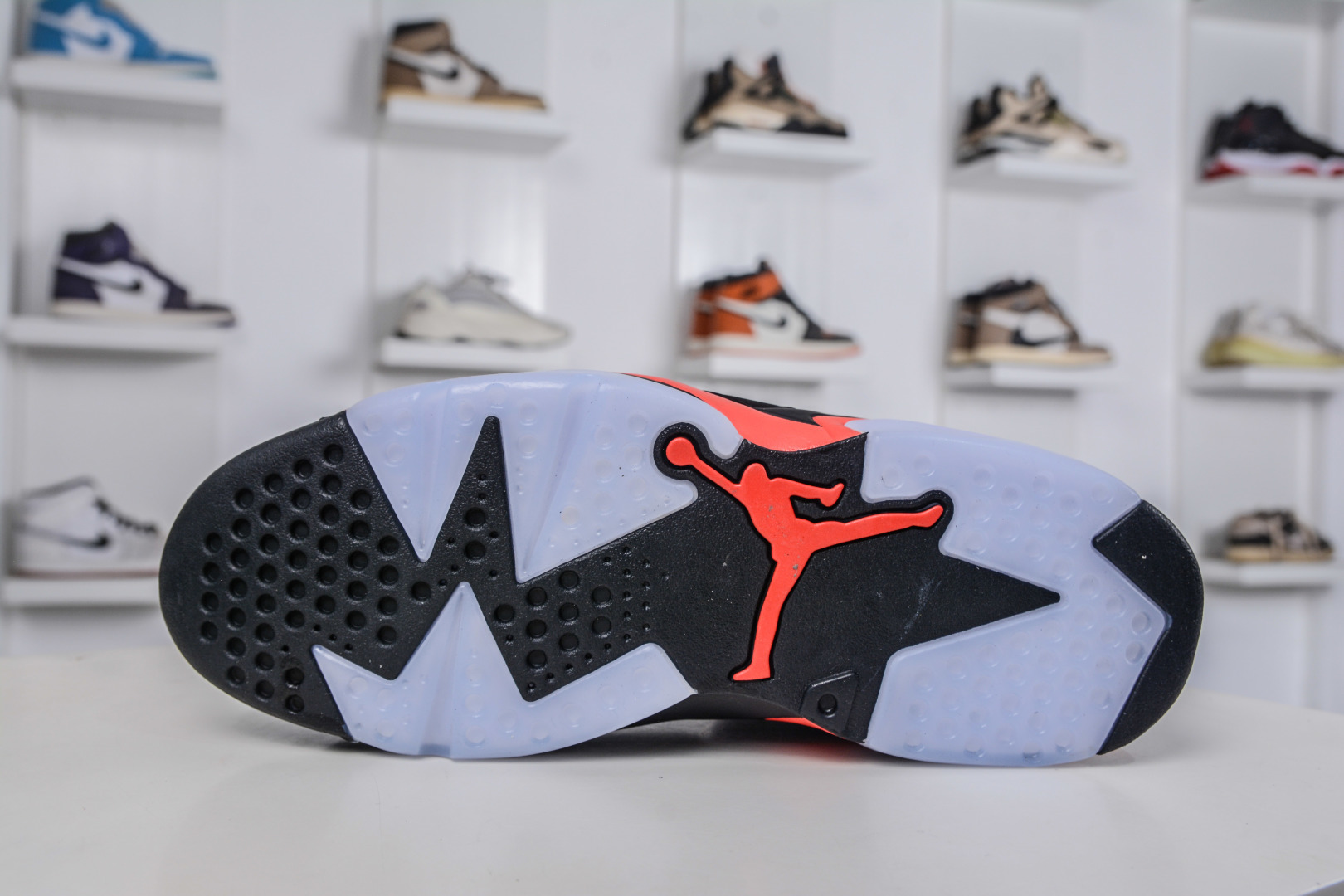 380 Air Jordan AJ6 Retro Infrared” 黑红 乔丹AJ6代中帮复古休闲文化篮球鞋 CT8529-001