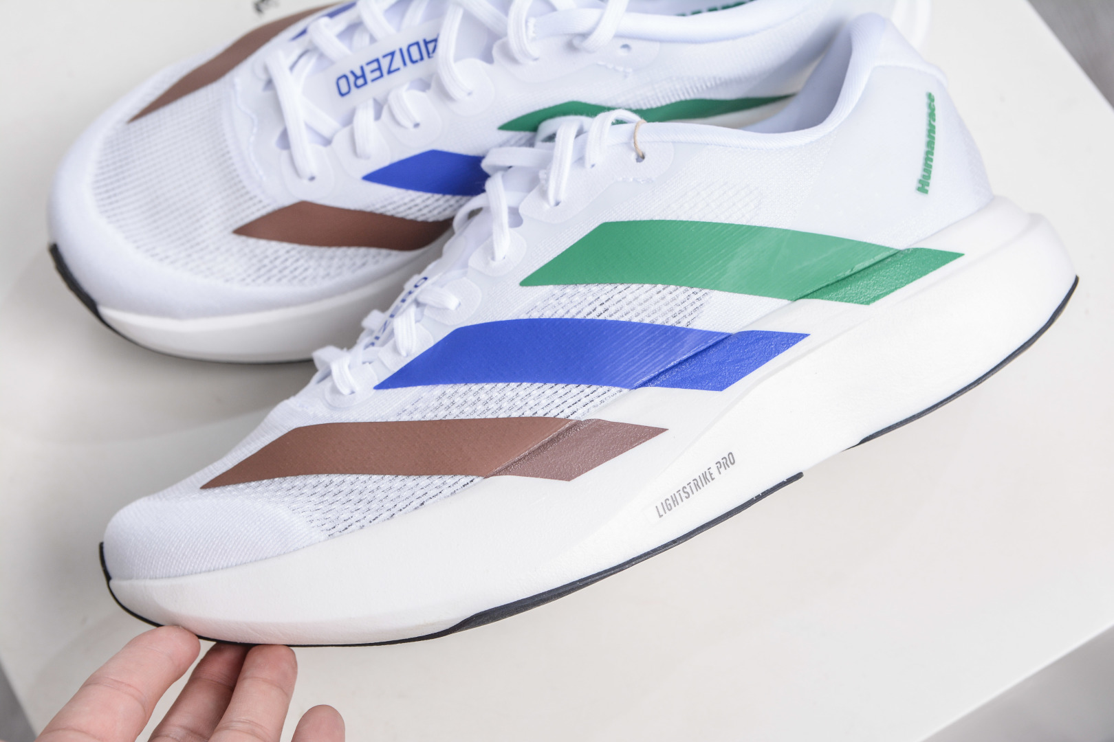 230 AD Adizero EVO SL 马拉松竞速专业跑鞋 CELERMESH针织网面非常轻薄 KI3393