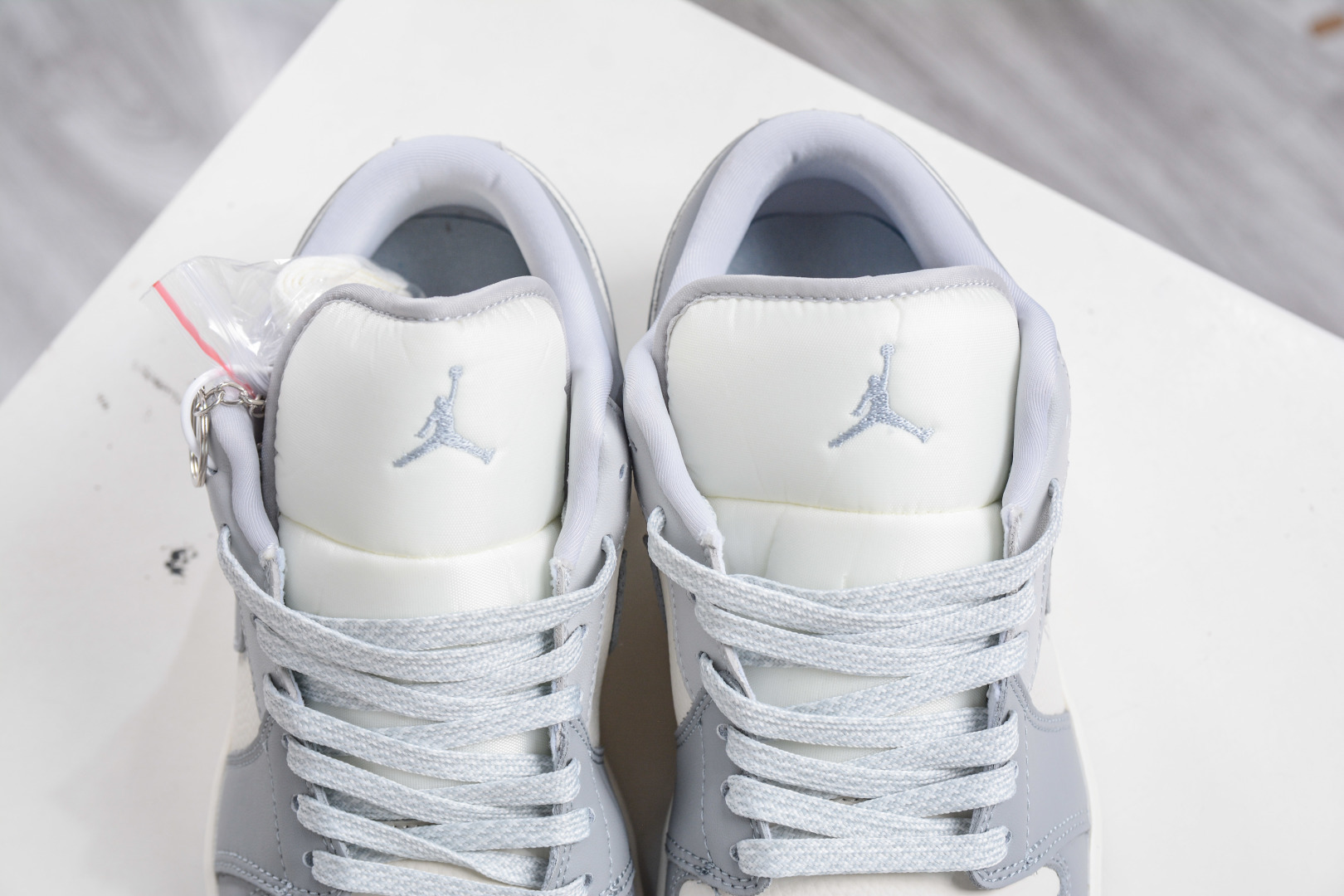 270 Air Jordan 1 Retro Low x Stussy 斯图西联名-灰白 QD1988-006