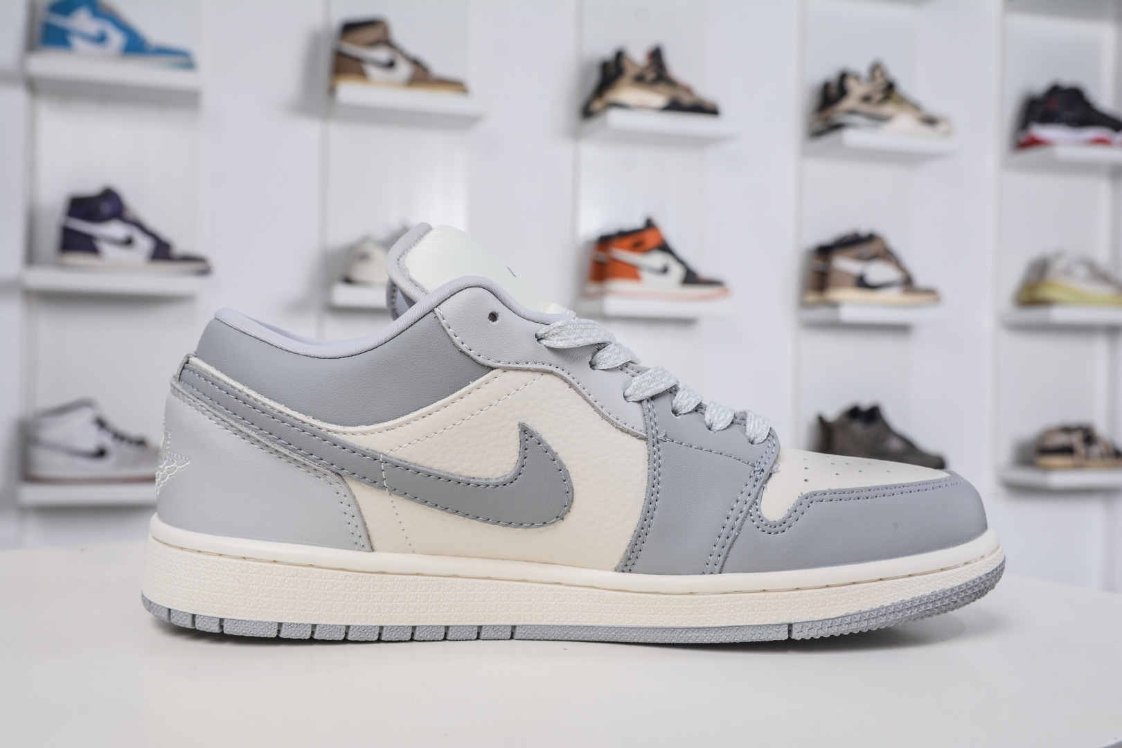 270 Air Jordan 1 Retro Low x Stussy 斯图西联名-灰白 QD1988-006