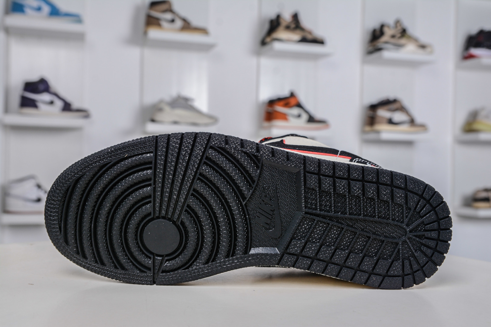 270 Air Jordan 1 Retro Low x Supreme SUP联名-米黑红 QJ2025-002