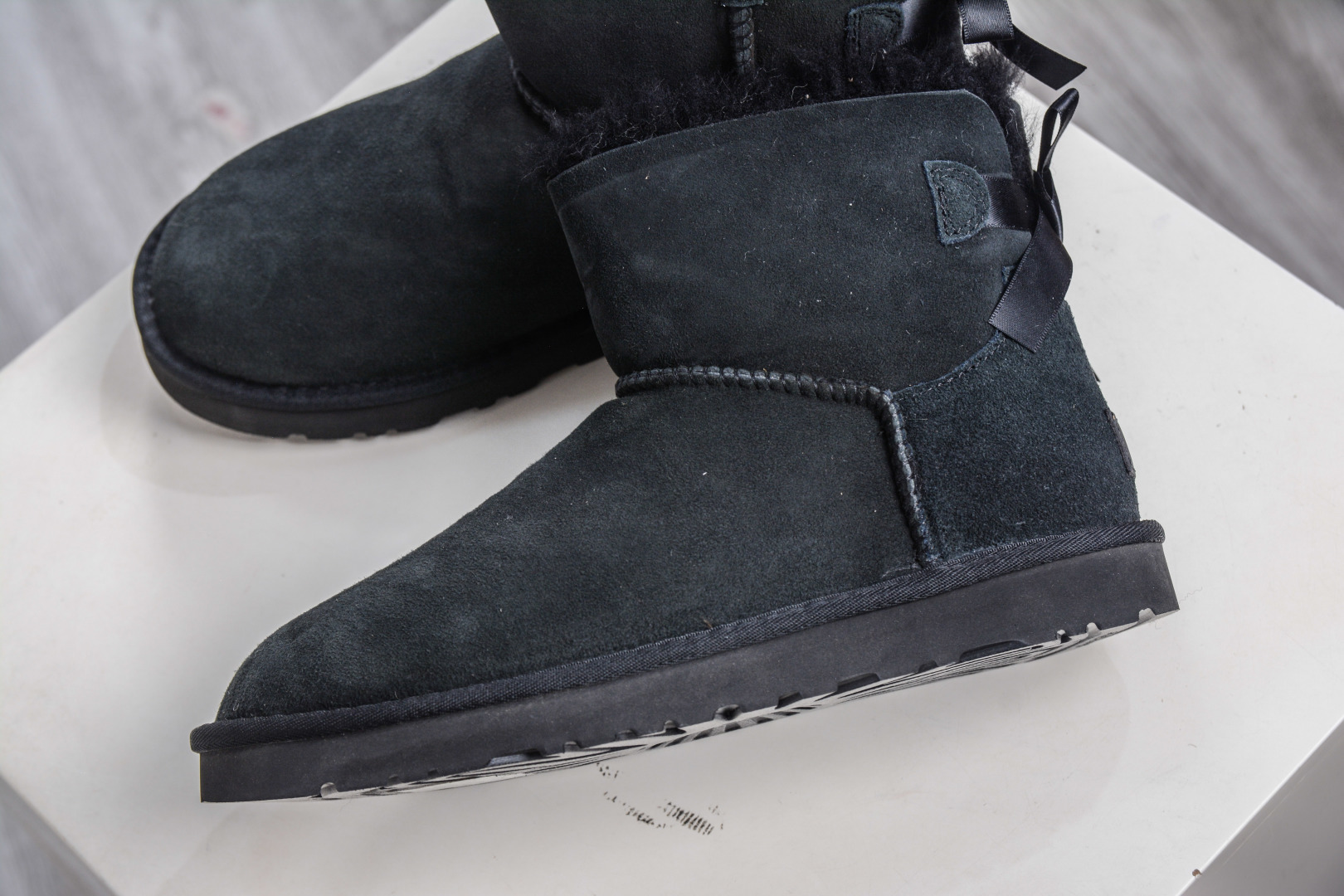 220 主推优势私 UGG Bailey贝莉单丝带蝴蝶结 黑色 秋冬羊皮毛一体雪地靴 1016501-BLK