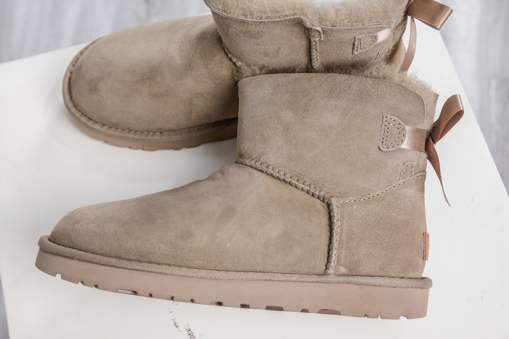 220 主推优势私 UGG Bailey贝莉单丝带蝴蝶结 棕色 1016501-ALP