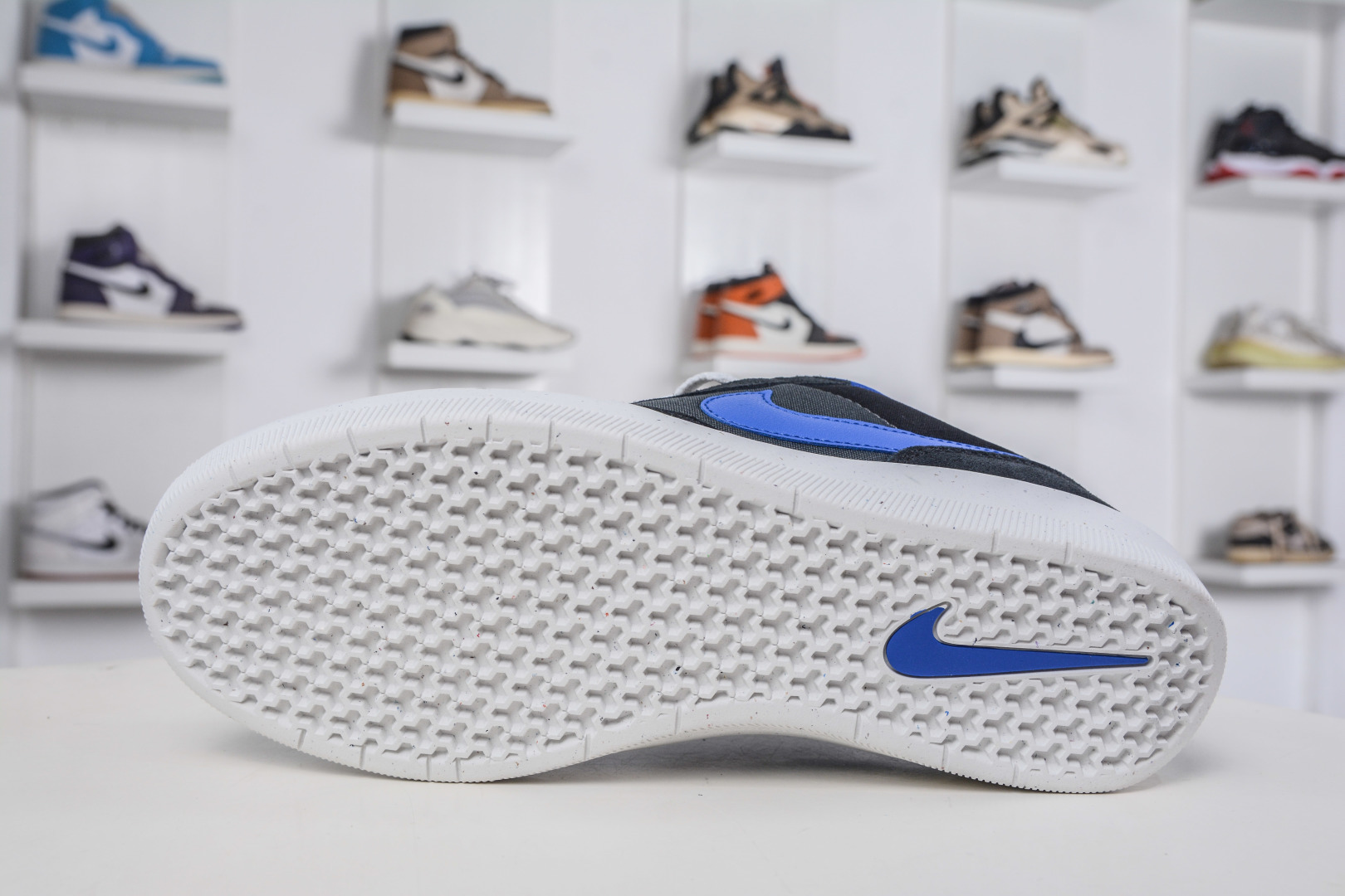 150 NK SB Force 58 复古胶底低帮街头运动滑板鞋 DV5477-004