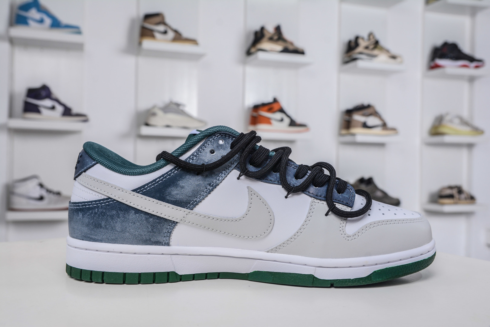 270 Nike Dunk Low 城市风暴 白蓝色 DV0833-111