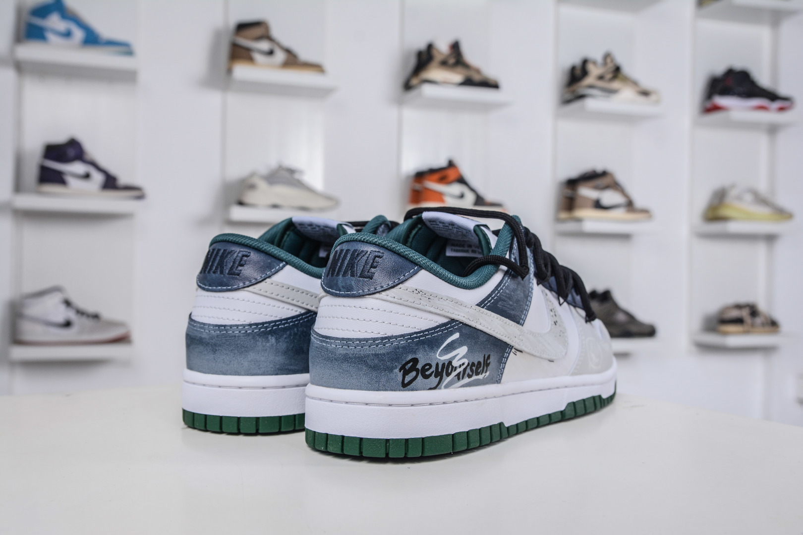 270 Nike Dunk Low 城市风暴 白蓝色 DV0833-111