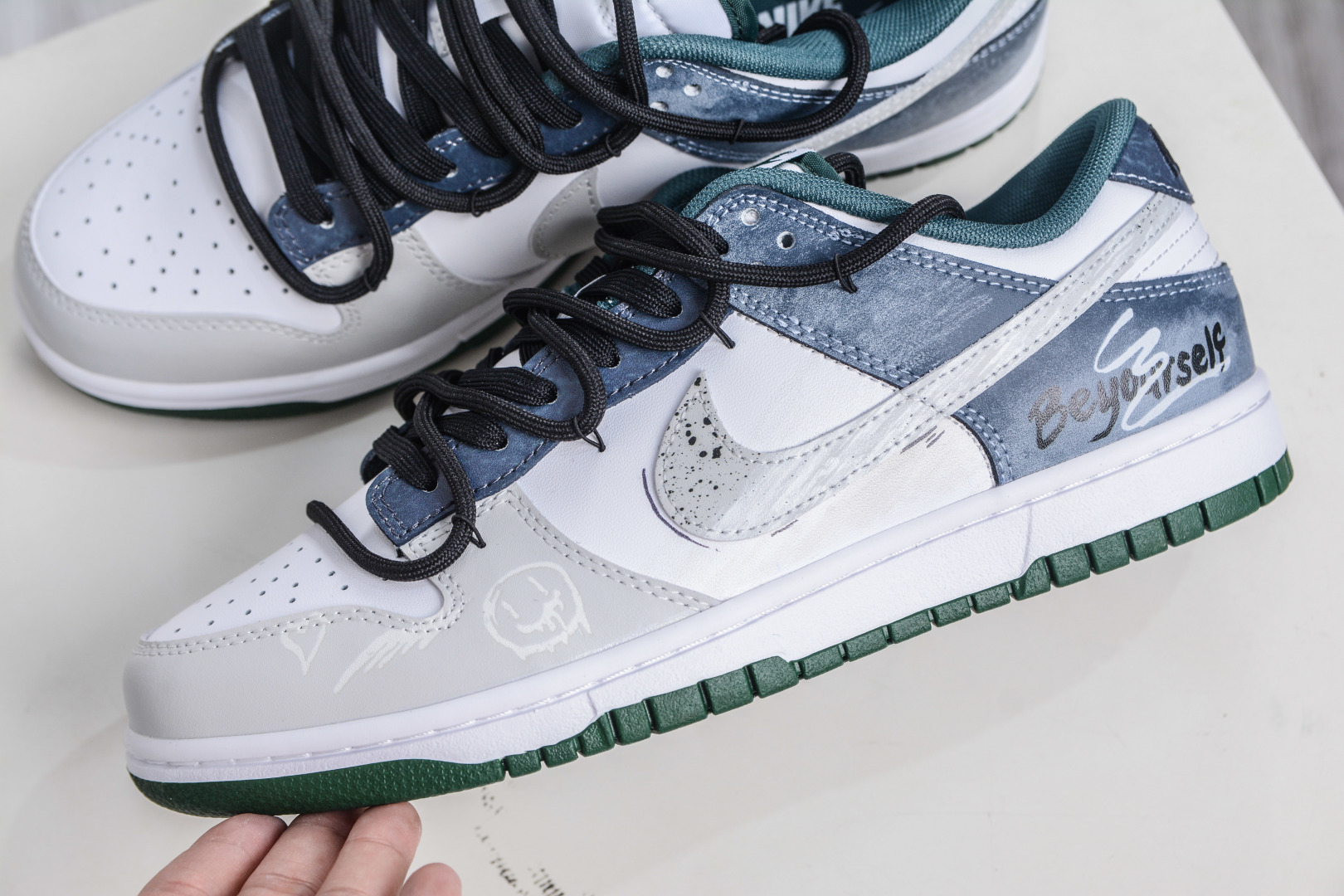 270 Nike Dunk Low 城市风暴 白蓝色 DV0833-111