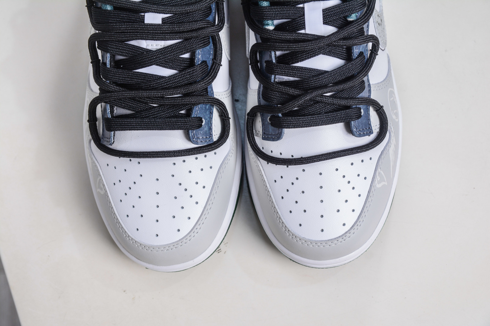 270 Nike Dunk Low 城市风暴 白蓝色 DV0833-111