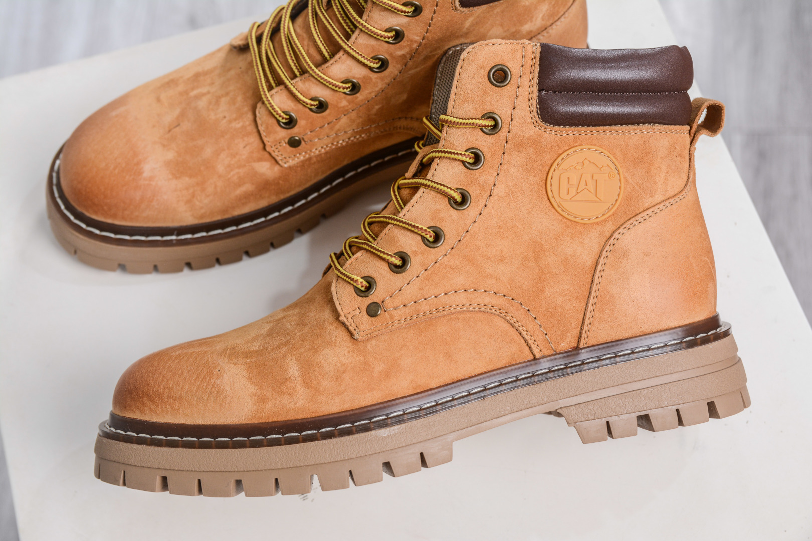 280 CAT 卡特 户外工装靴 时尚潮流搭配 P726538