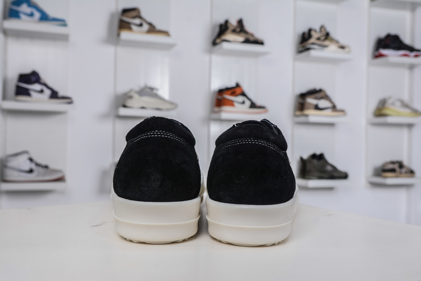 450 M版纯原 全新出货 Rick Owens Edfu 瑞克·欧文斯低帮麂皮面时尚运动板鞋 黑白麂皮