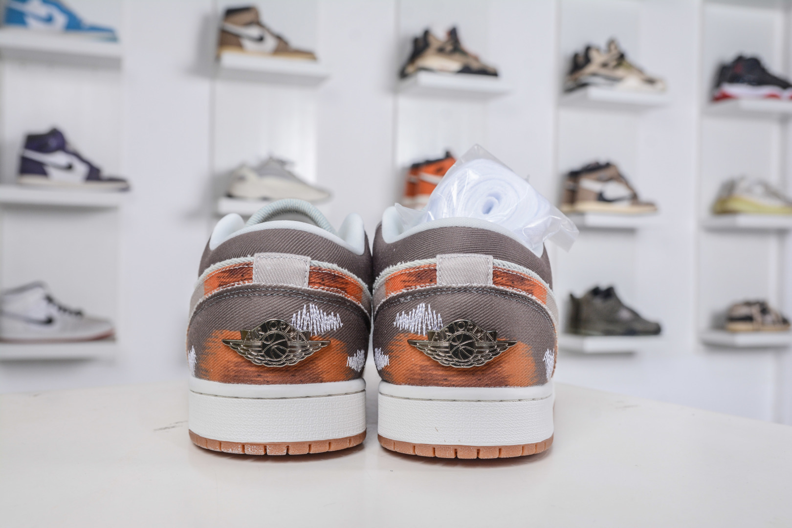 180 Air Jordan 1 Low SE ”Multi-Color Distressed” AJ1 乔1做旧复古喷墨 低帮休闲板鞋 IM6664-991