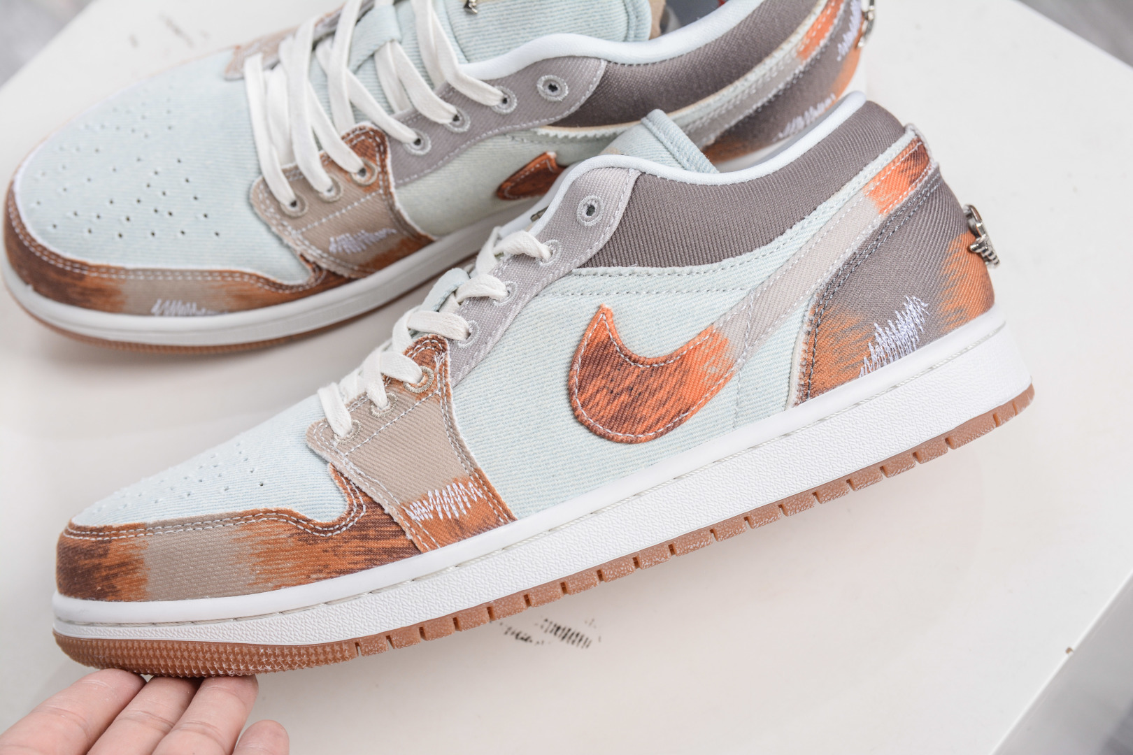 180 Air Jordan 1 Low SE ”Multi-Color Distressed” AJ1 乔1做旧复古喷墨 低帮休闲板鞋 IM6664-991