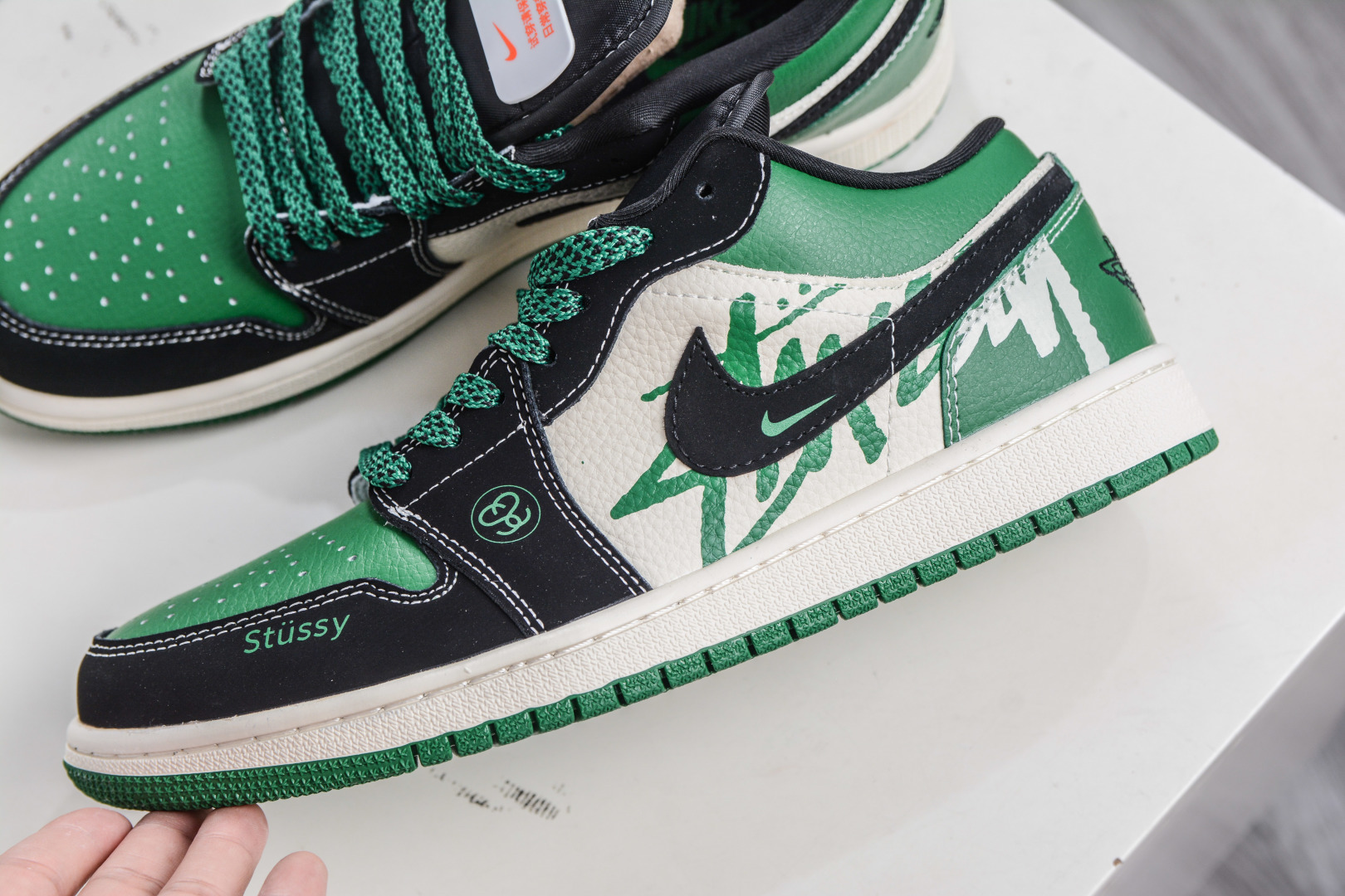 270 Air Jordan 1 Retro Low x Stussy 斯图西联名-黑白绿 QJ1988-004