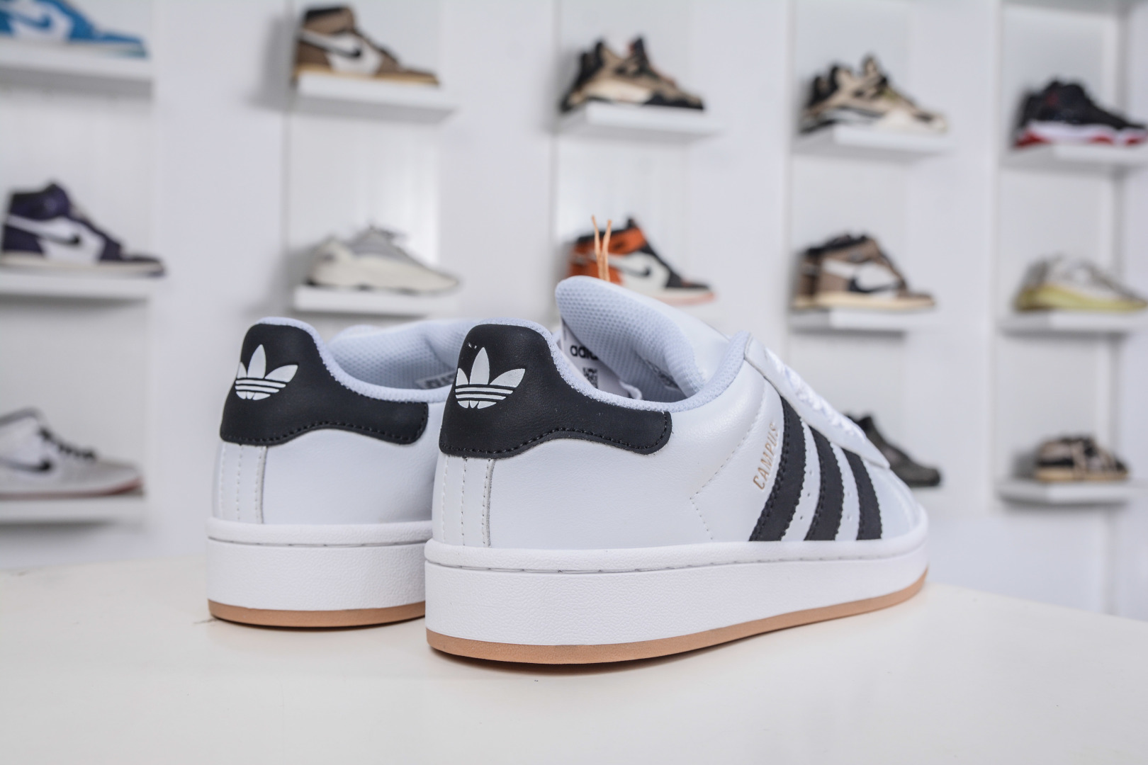 150 Adidas Originals Campus 00s 百搭单品学院系列面包风经典复古低帮百搭休闲运动板鞋 JP9998