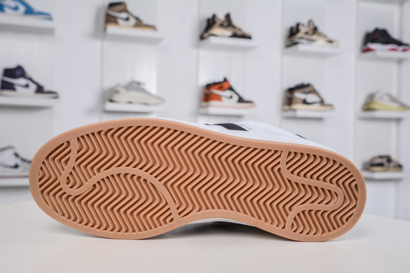 150 Adidas Originals Campus 00s 百搭单品学院系列面包风经典复古低帮百搭休闲运动板鞋 JP9998