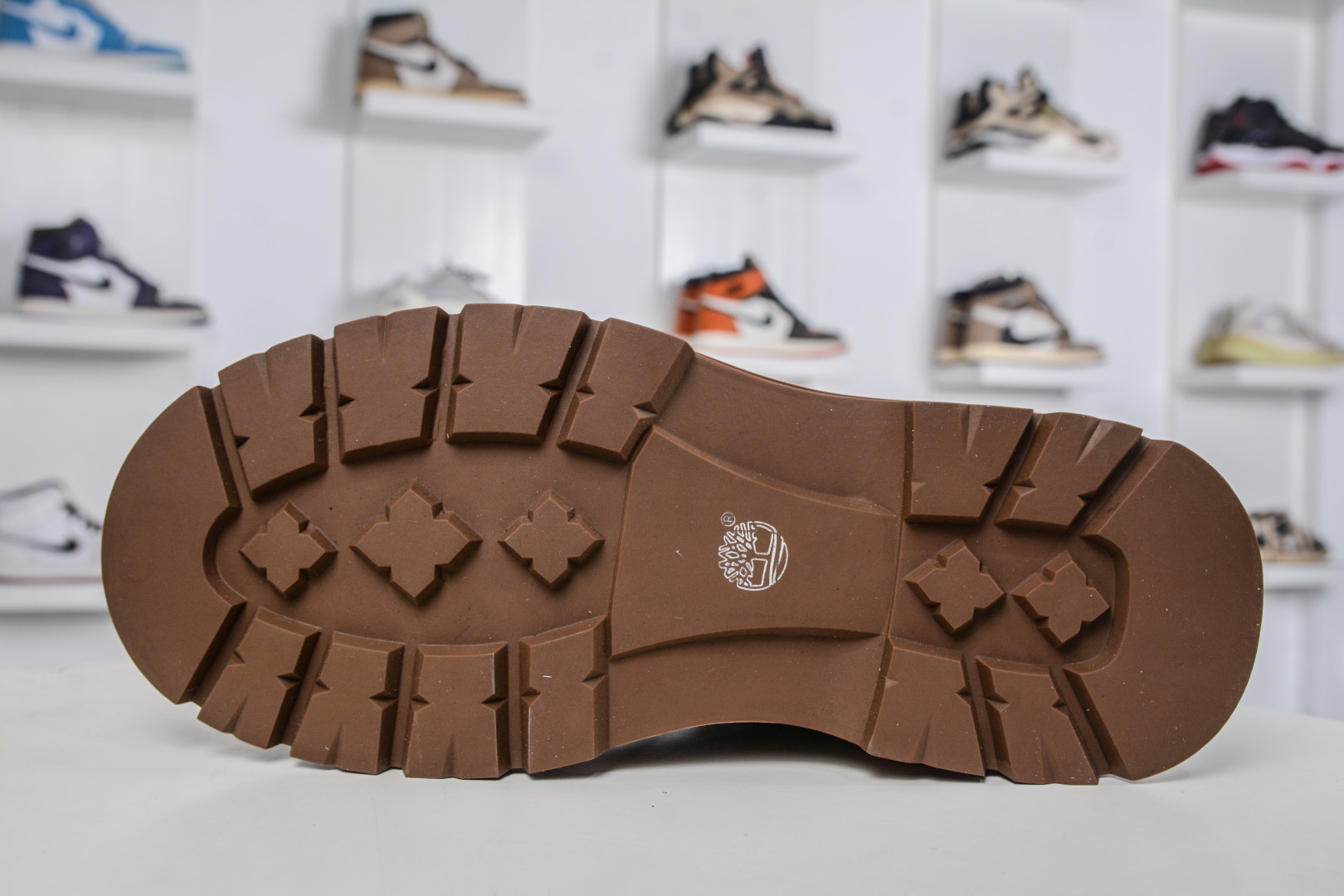 280 Timberland 添柏岚/天伯伦 户外高帮休闲大黄靴系列 TB10033 KHAKI