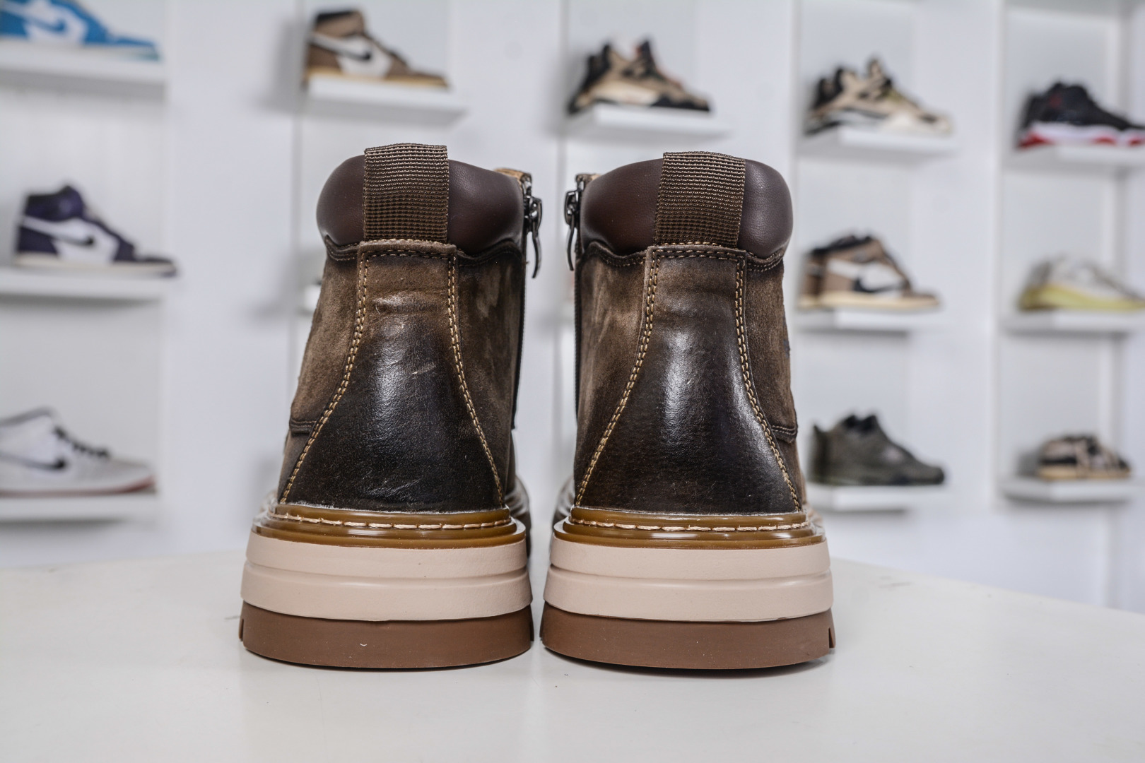 280 Timberland 添柏岚/天伯伦 户外高帮休闲大黄靴系列 TB10033 KHAKI