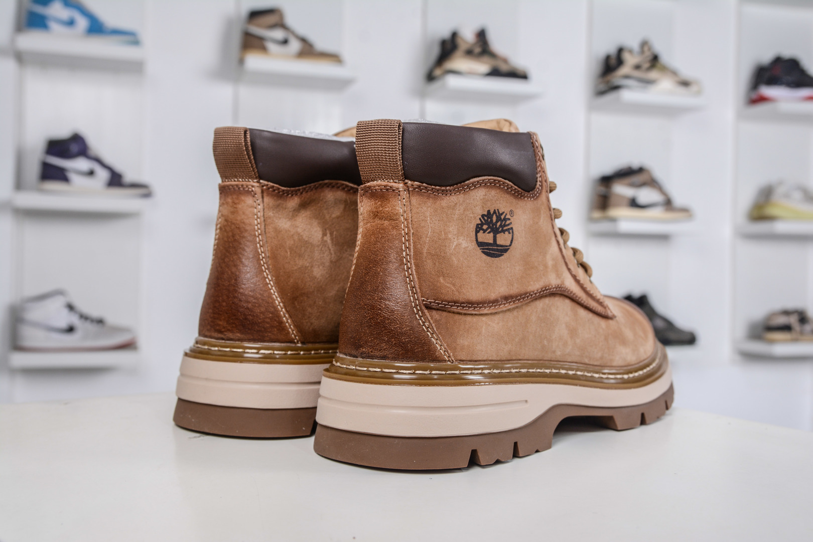 280 Timberland 添柏岚/天伯伦 户外高帮休闲大黄靴系列 TB10033 CAMEL